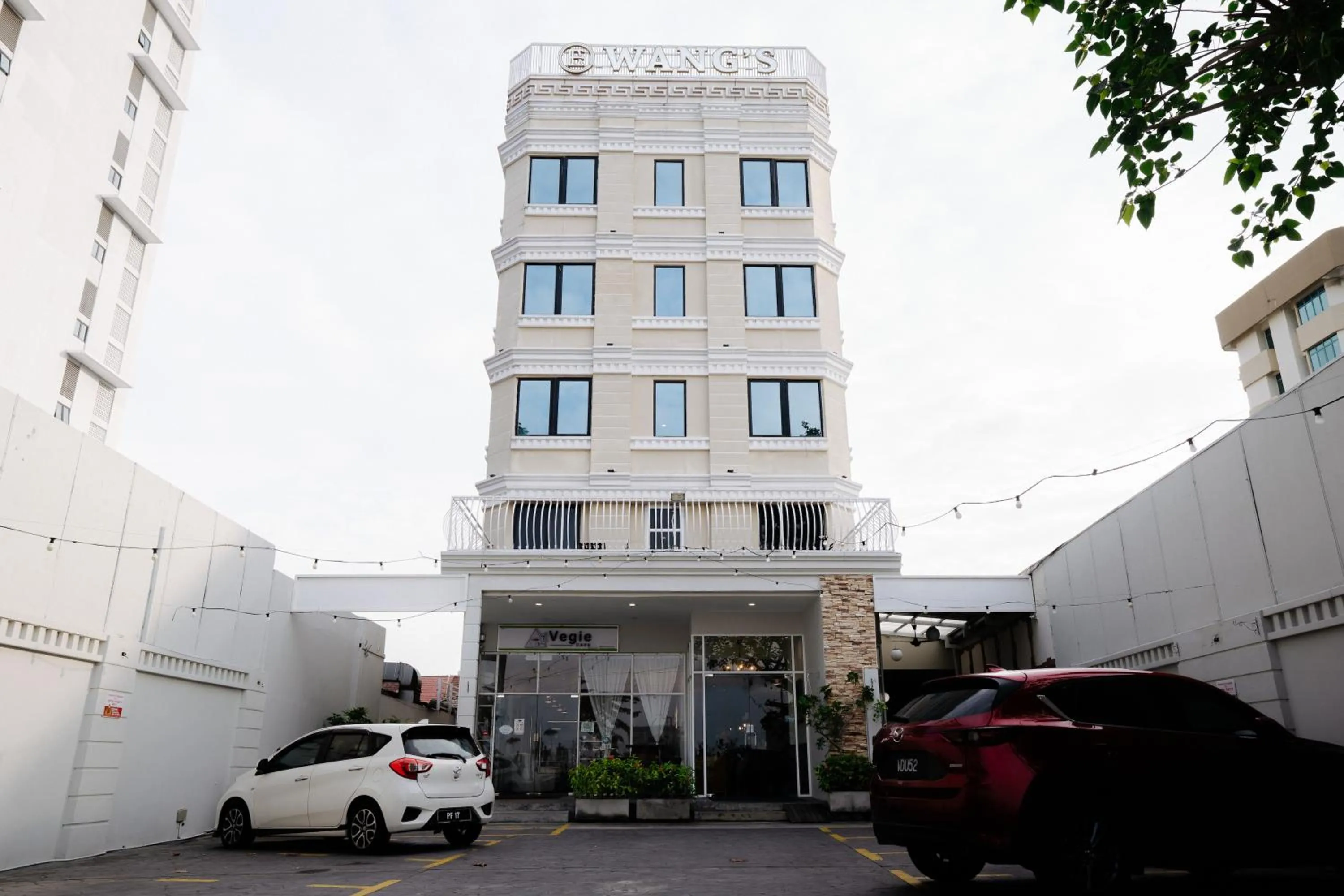 Property building in Wangs Hotel Gurney Drive