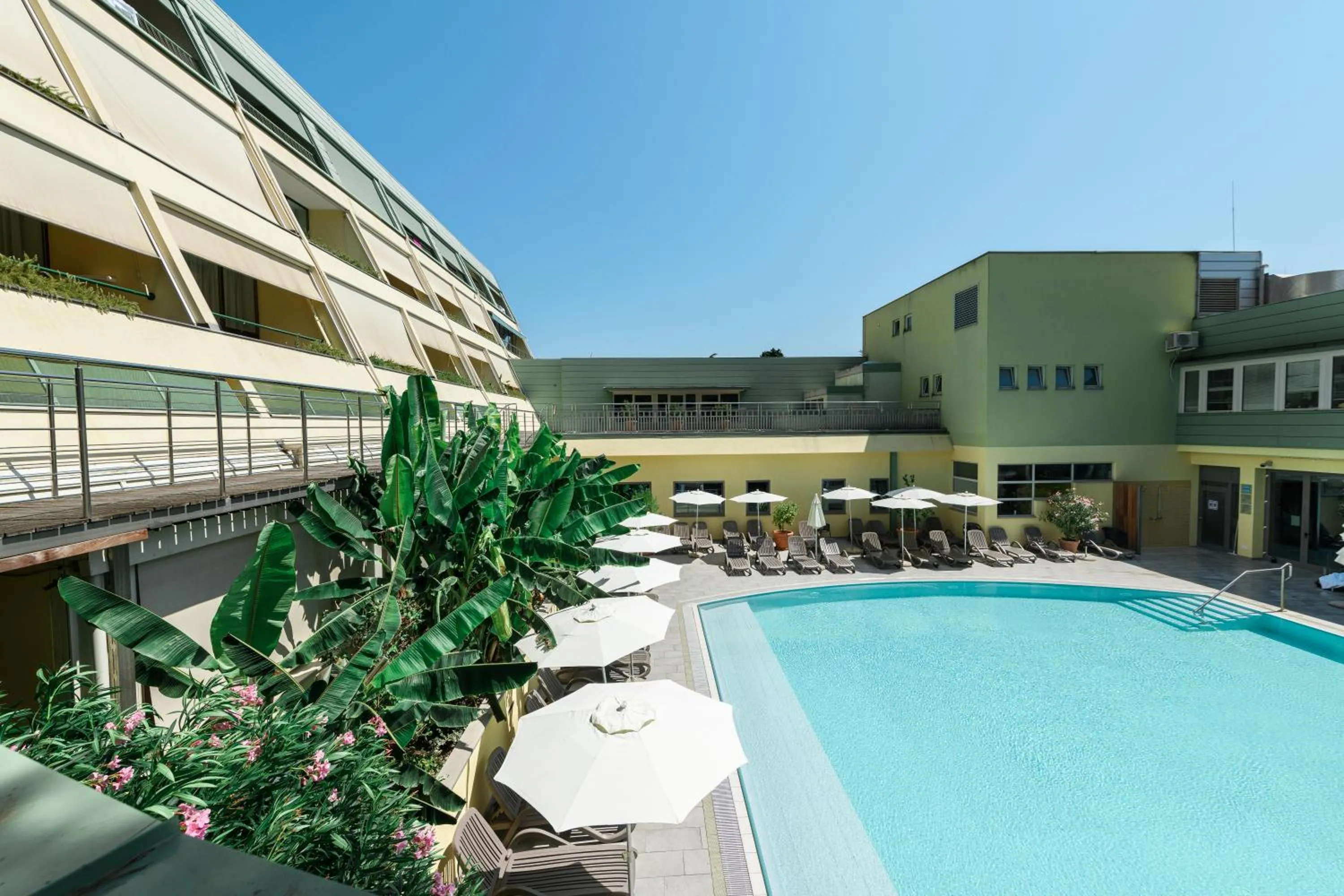 Swimming pool in Holiday Park Vile - Terme Krka