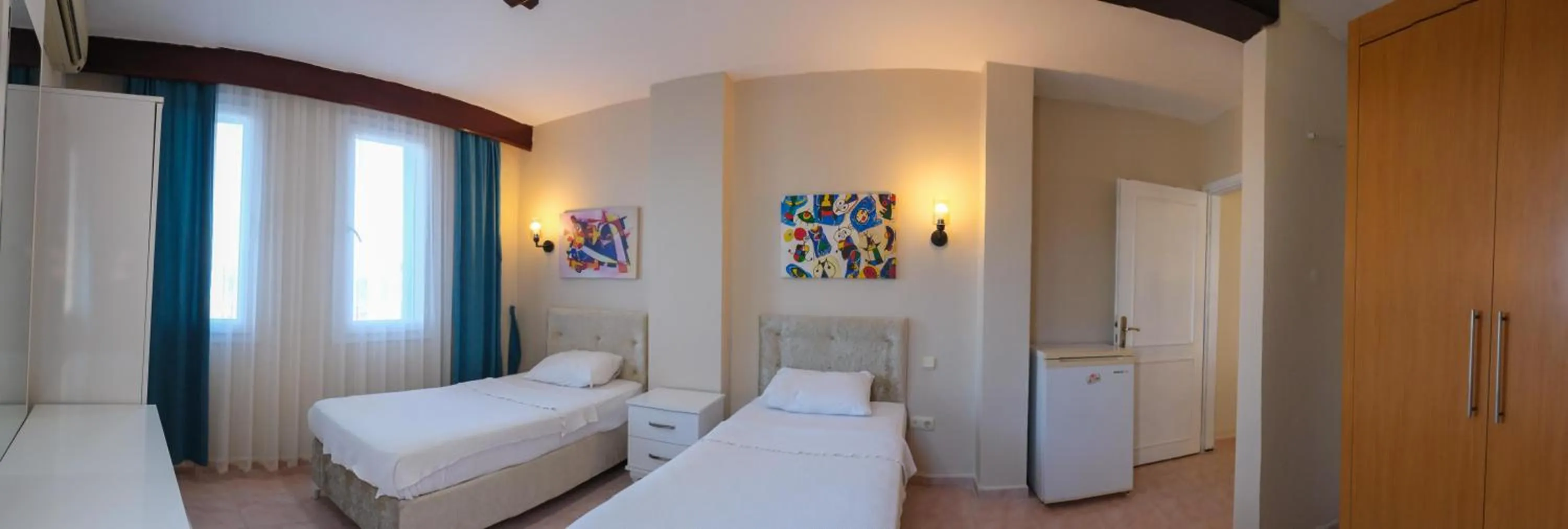 Photo of the whole room in Arden Hotel