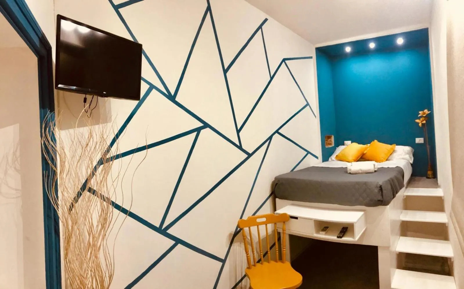 Photo of the whole room, Bed in Palazzo delle Logge