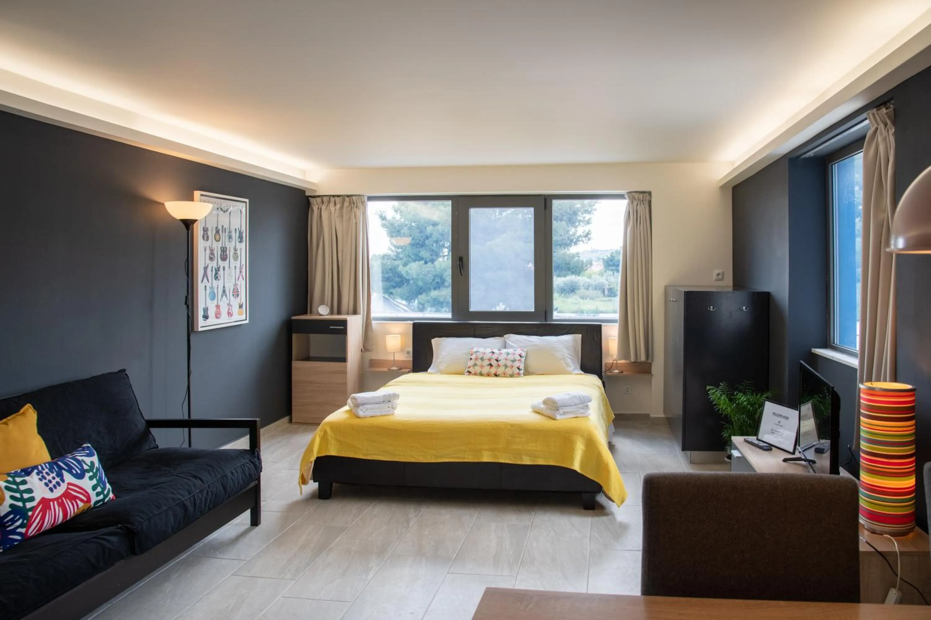 Photo of the whole room, Bed in CHROMA Lodge Pikermi