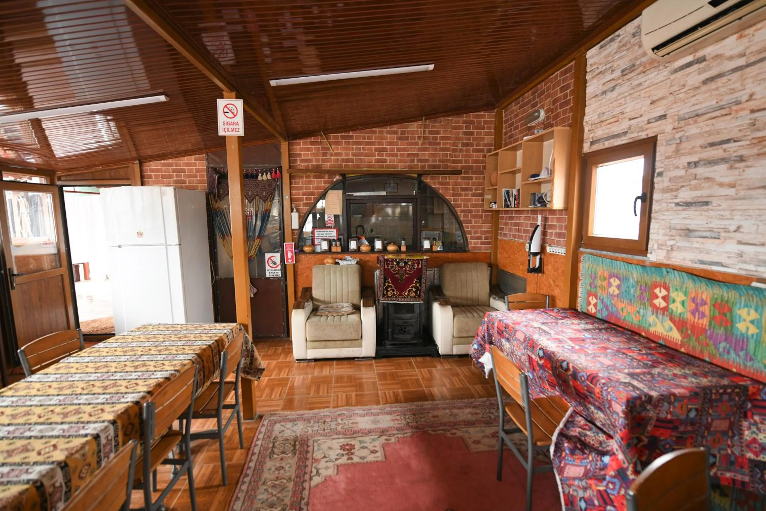 Anz Guest House Pansiyon