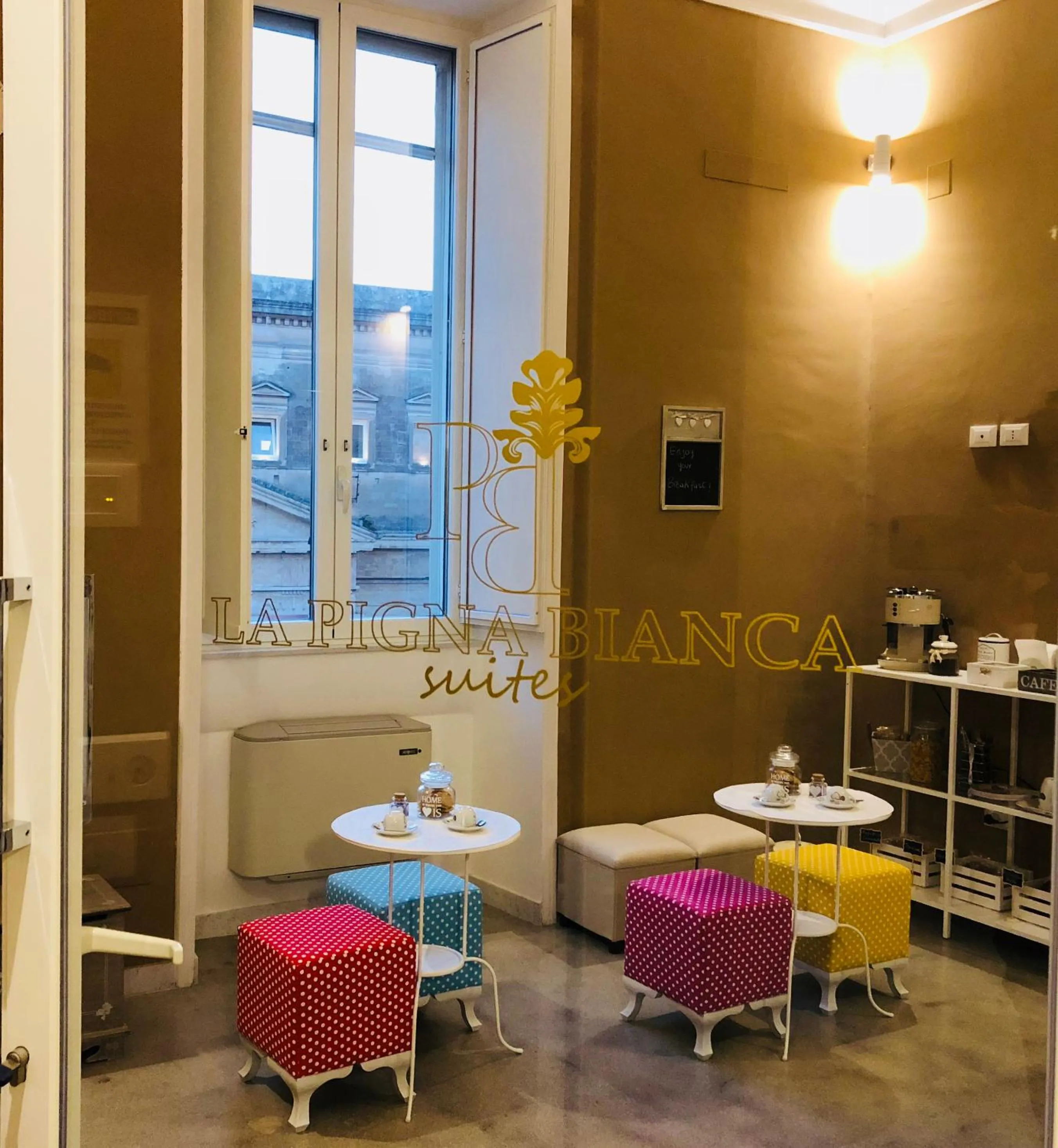 Breakfast in La Pigna Bianca Suites