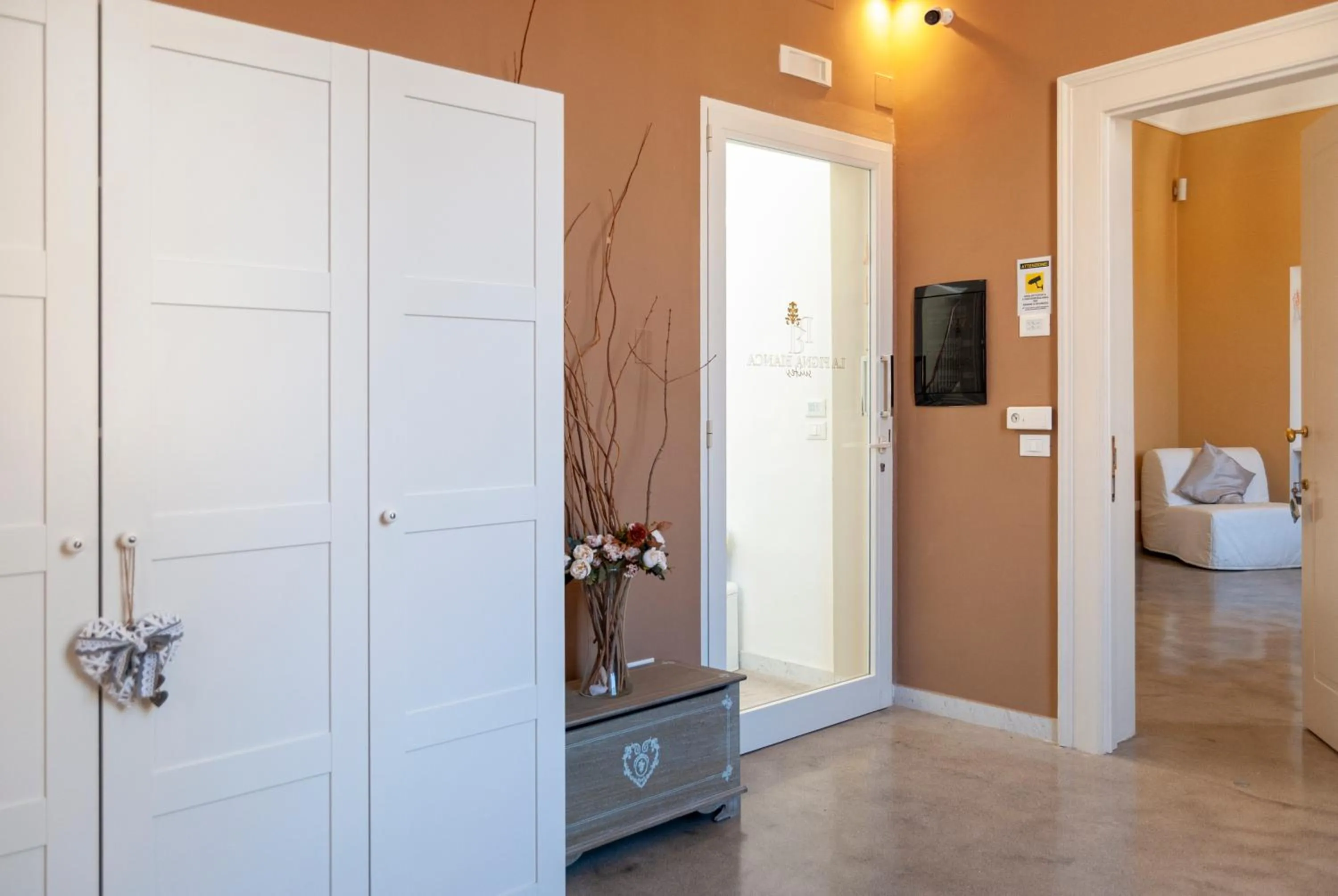 La Pigna Bianca Suites