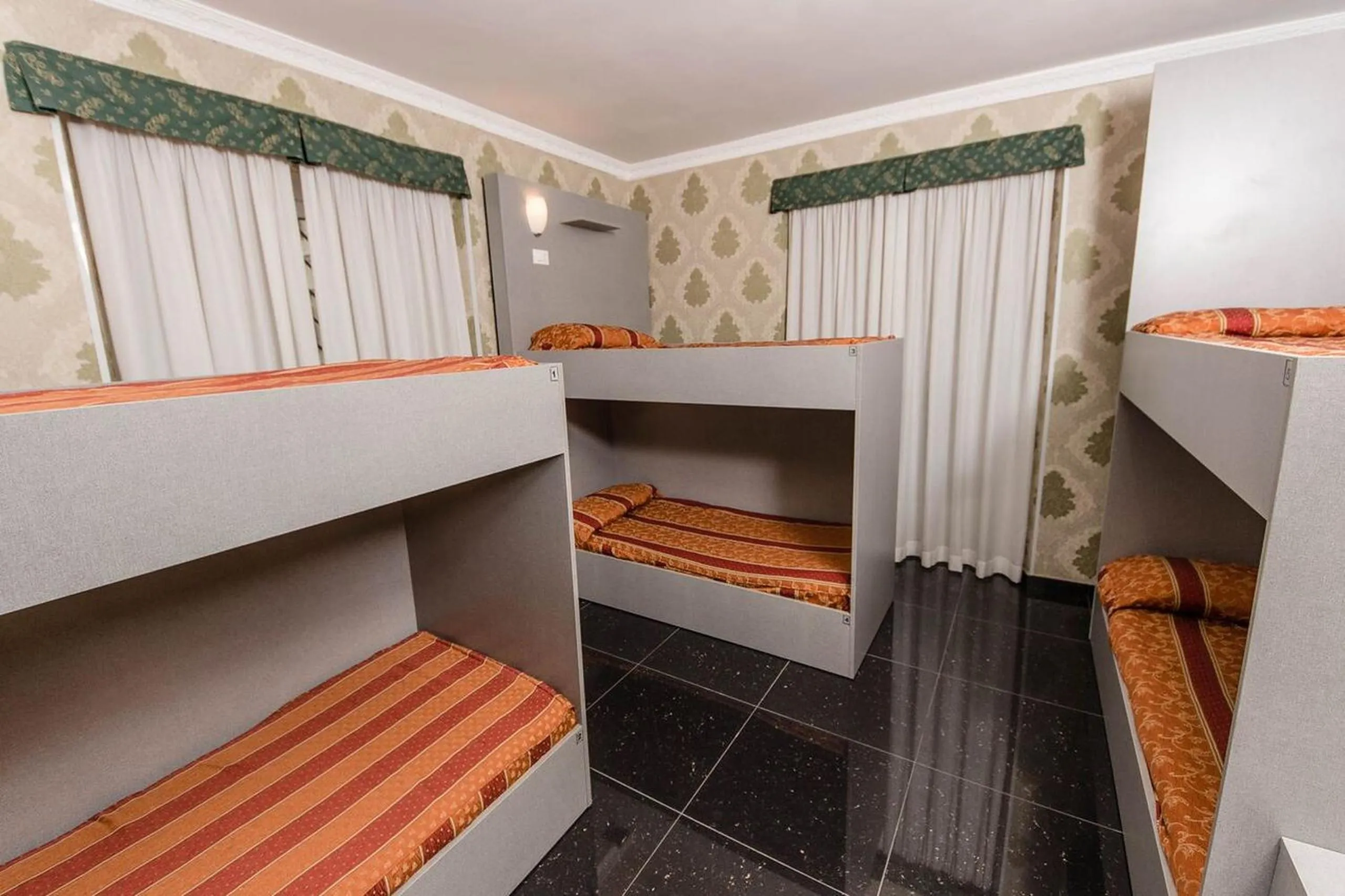 Bed in Hostel Beautiful