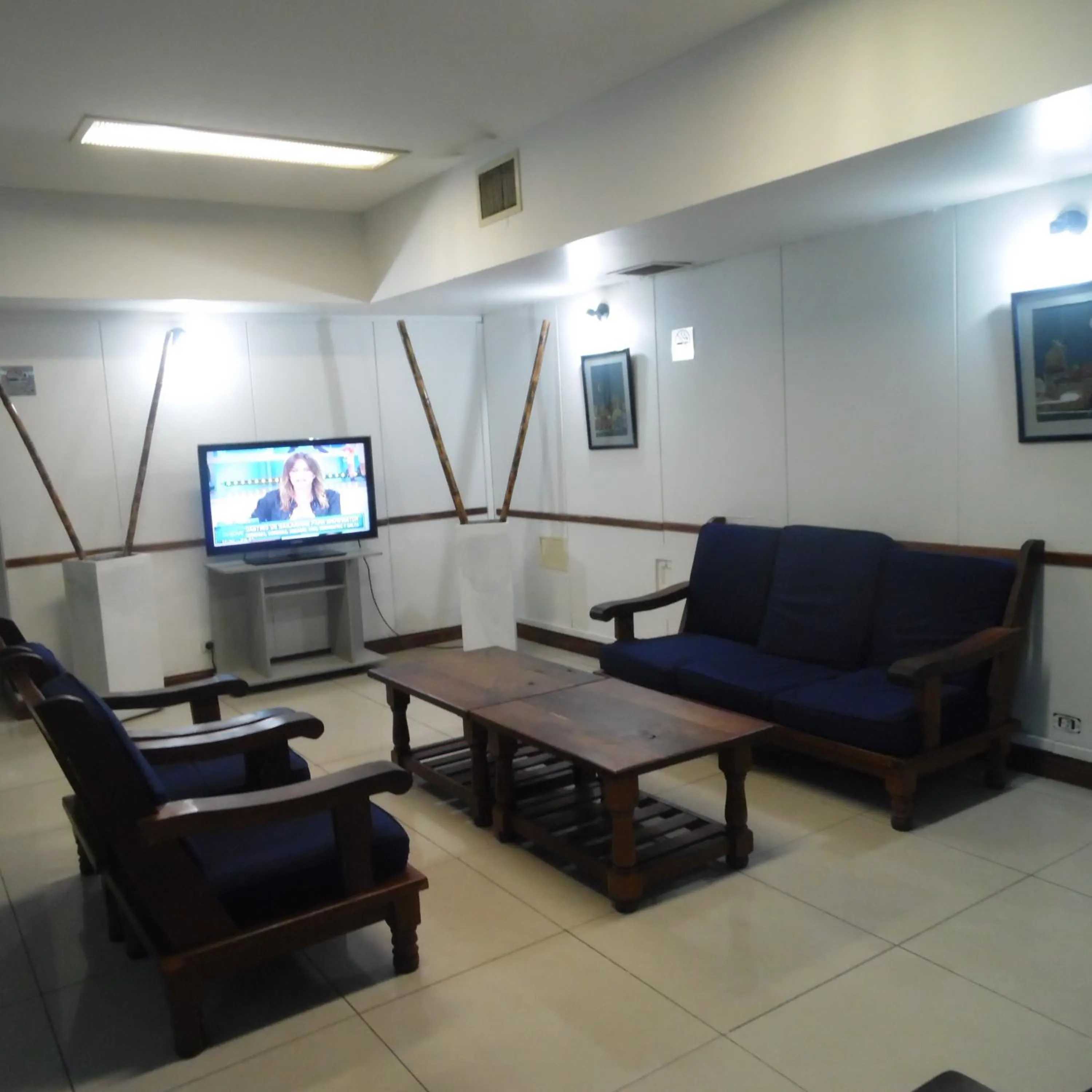 Lobby or reception in Adrazi Internacional