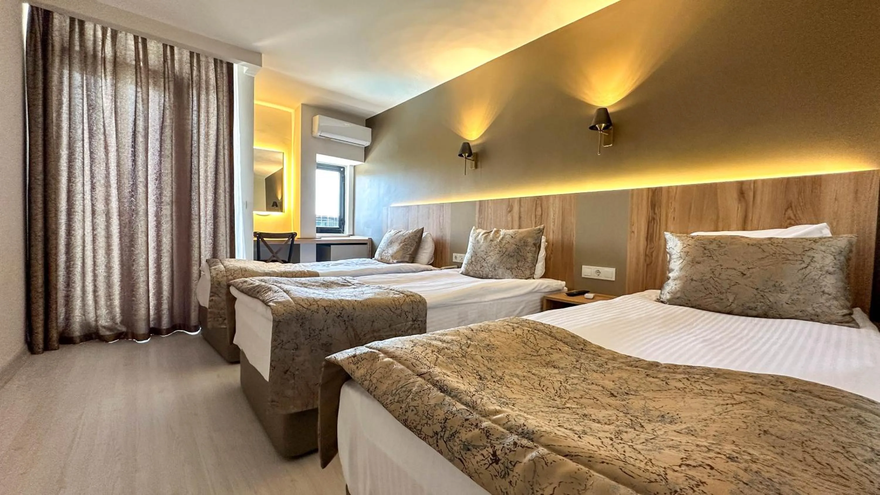 Bed in Ephesus Hitit Hotel restaurant