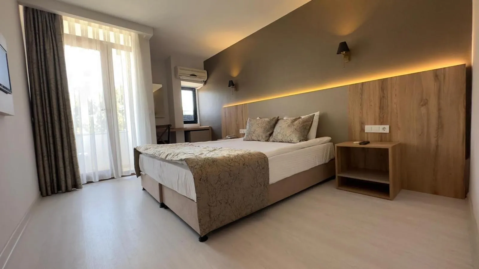 Bed in Ephesus Hitit Hotel restaurant