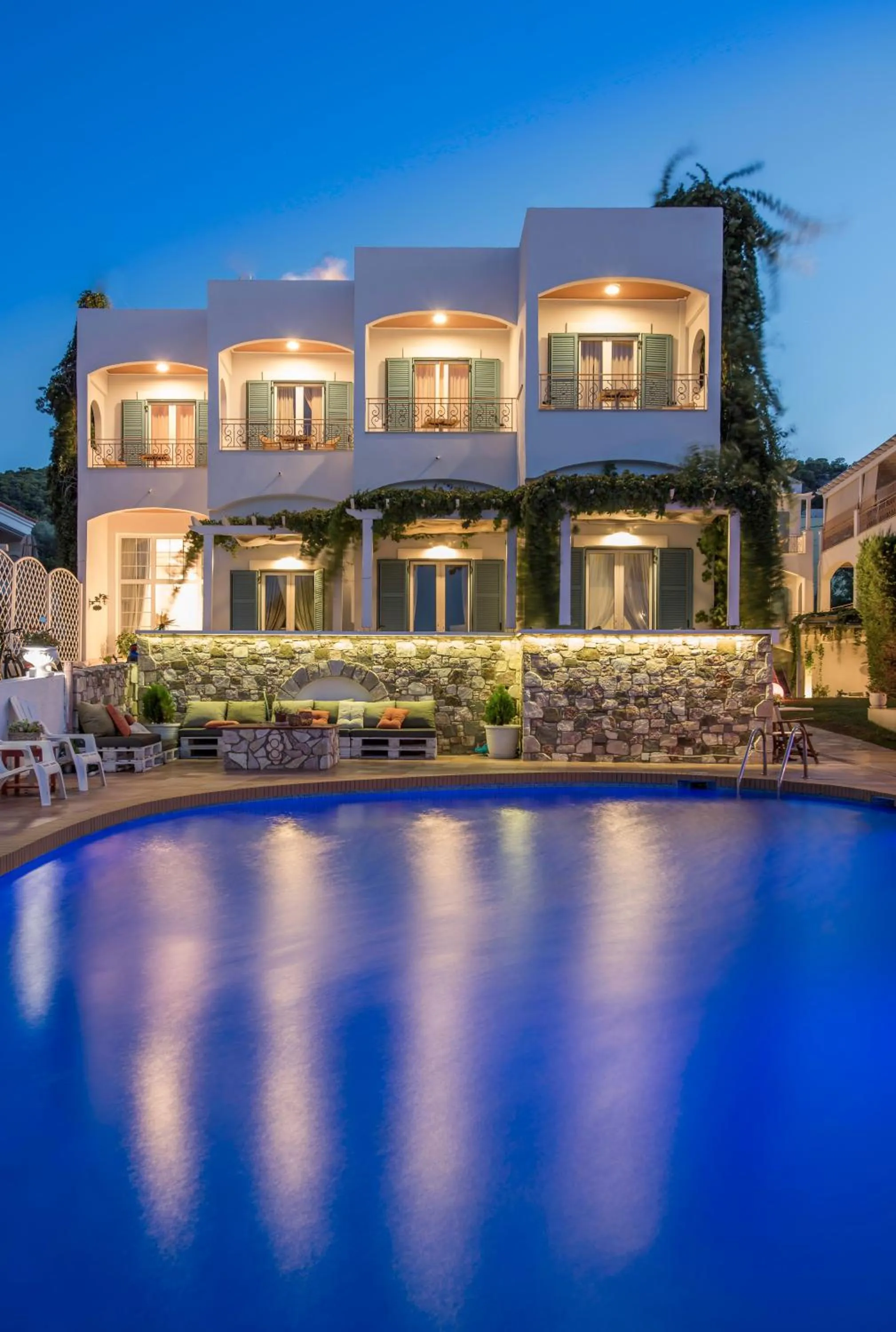 Pool view in Oasis Beach Hotel