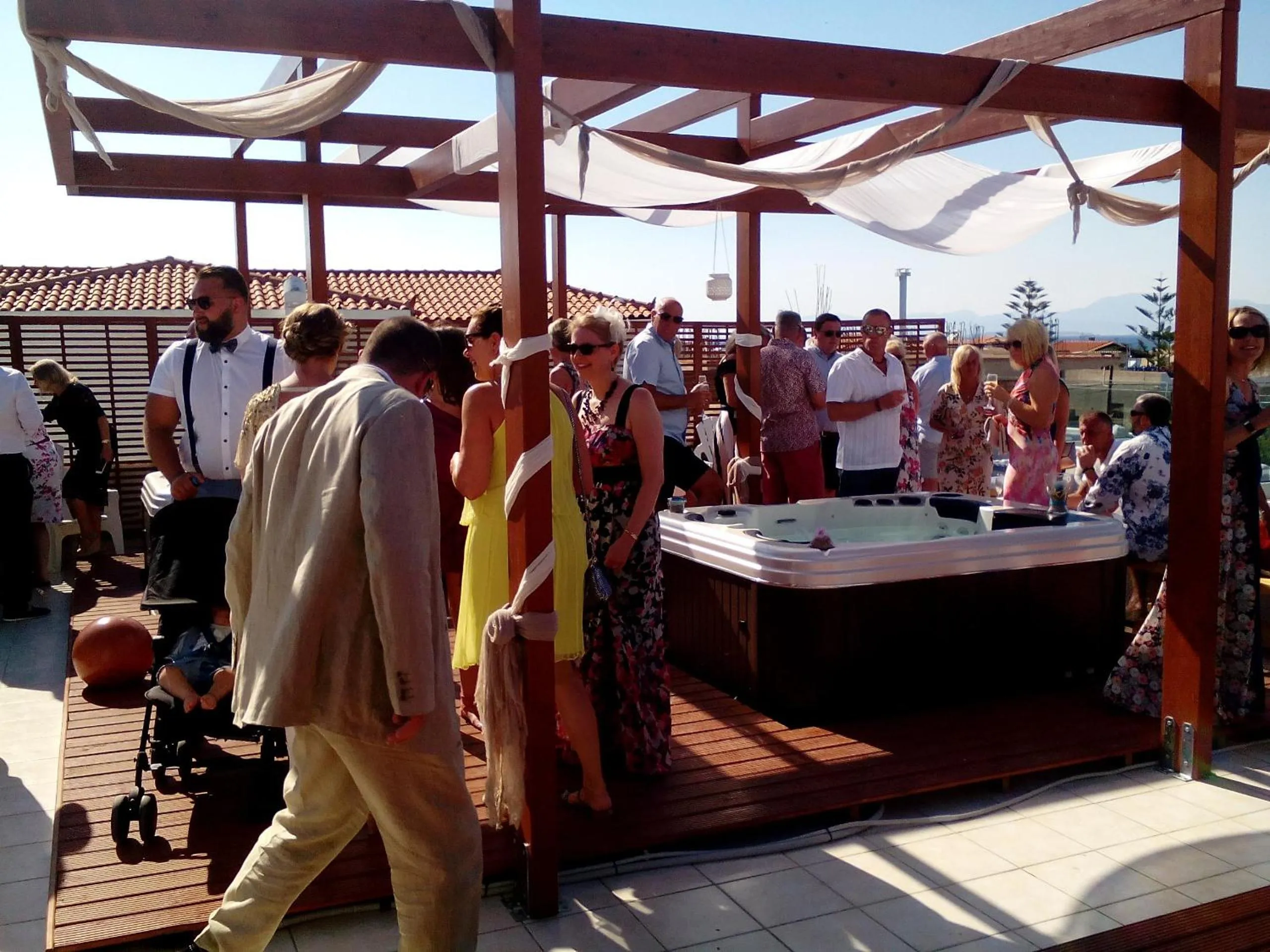 Steam room in Oasis Beach Hotel