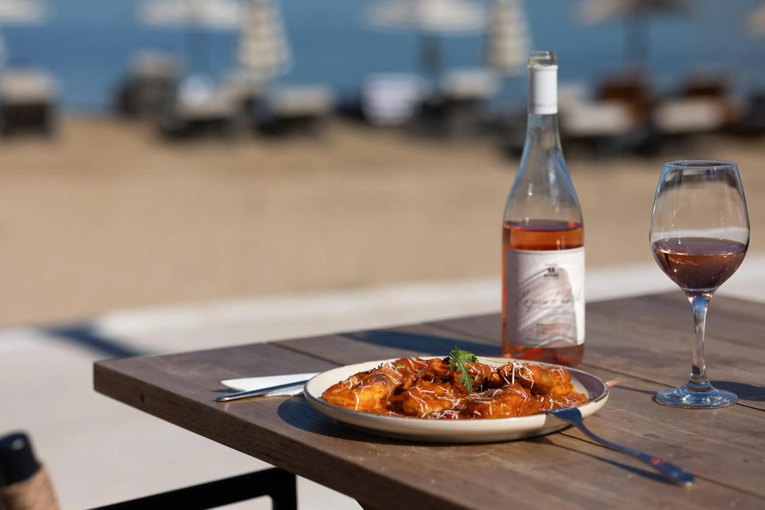 Food and drinks in Oasis Beach Hotel