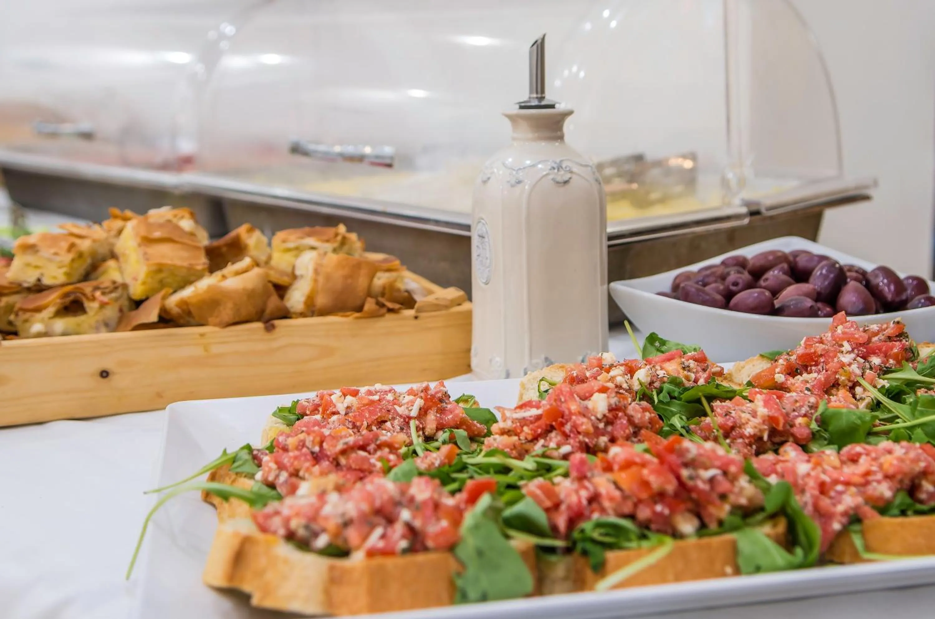 Food and drinks in Oasis Beach Hotel