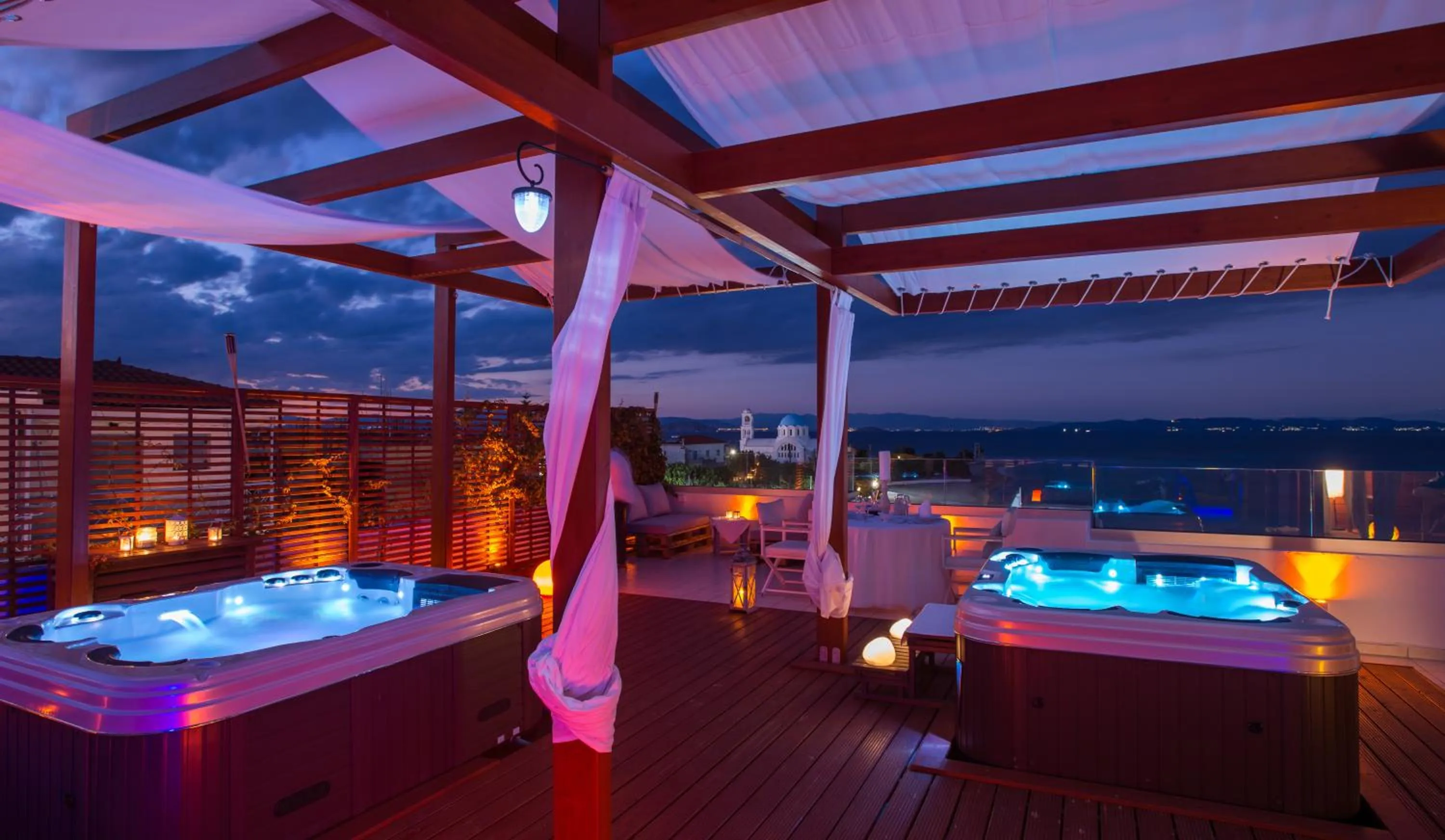 Hot Tub in Oasis Beach Hotel