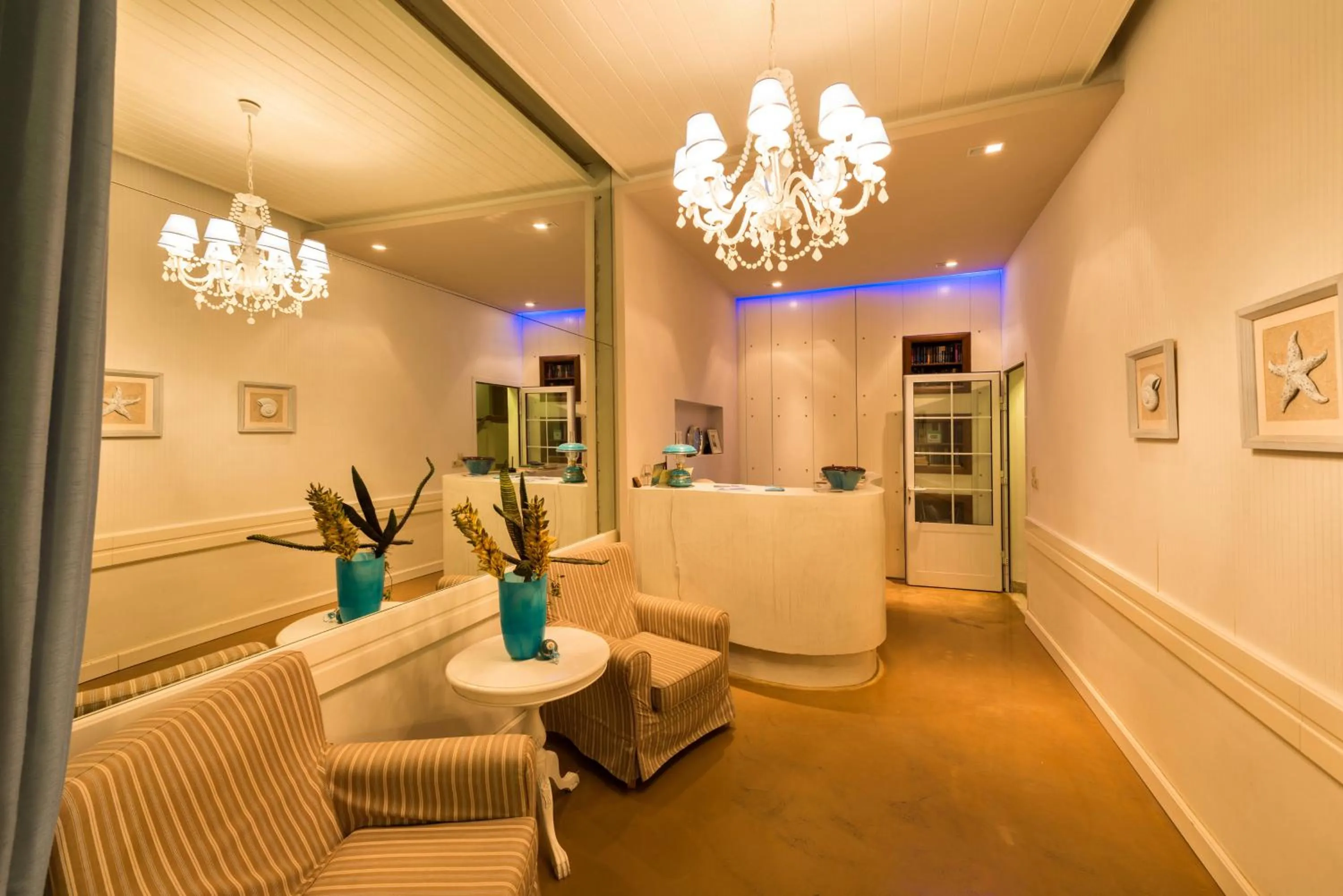 Lobby or reception in Oasis Beach Hotel