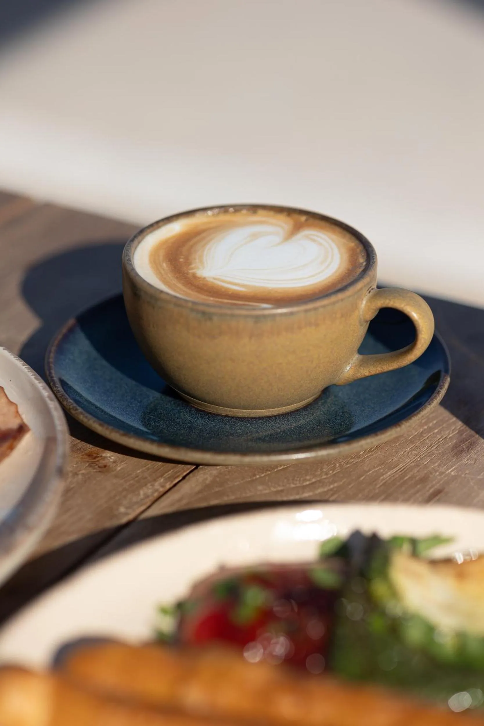 Restaurant/places to eat in Oasis Beach Hotel