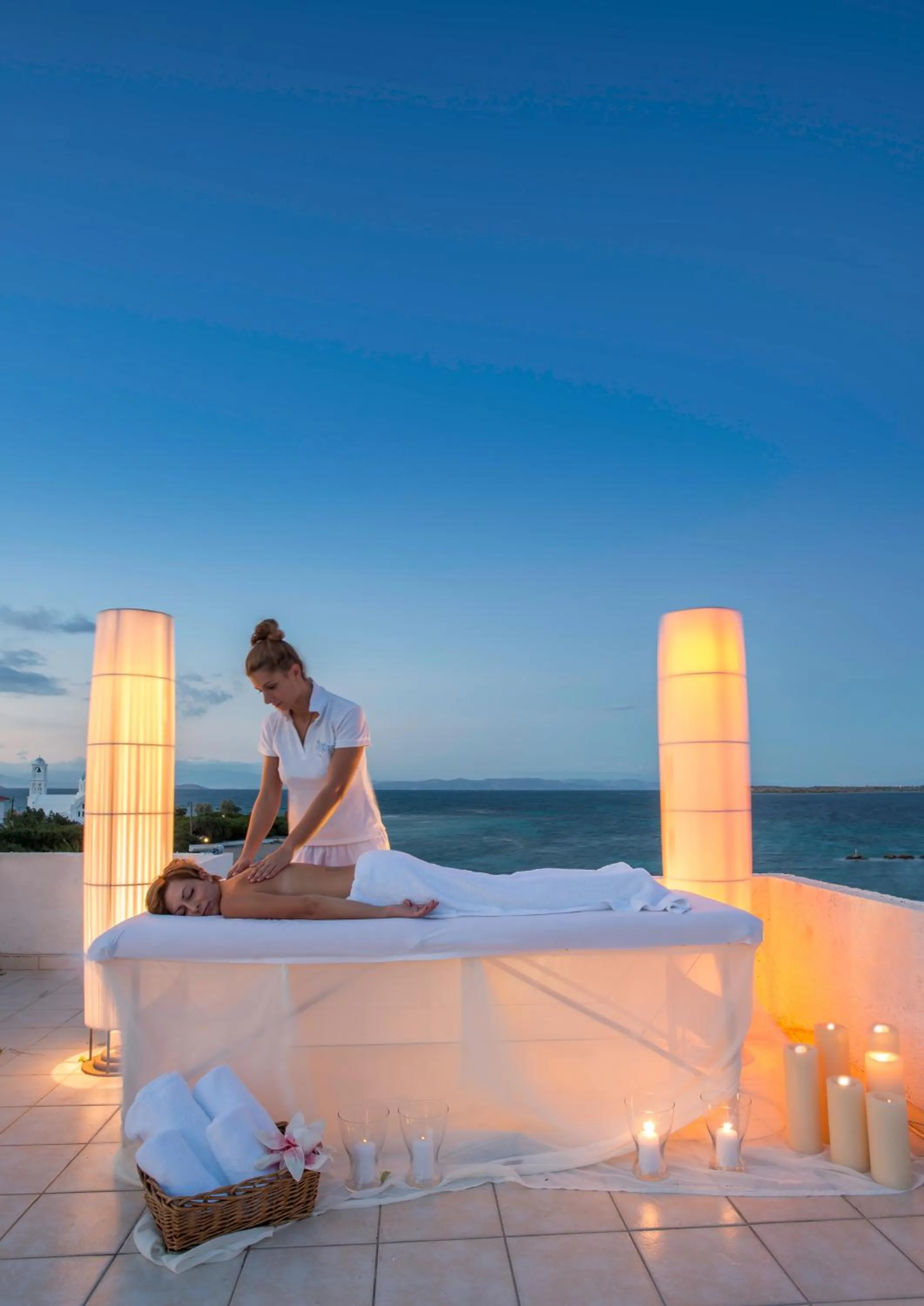 Massage in Oasis Beach Hotel