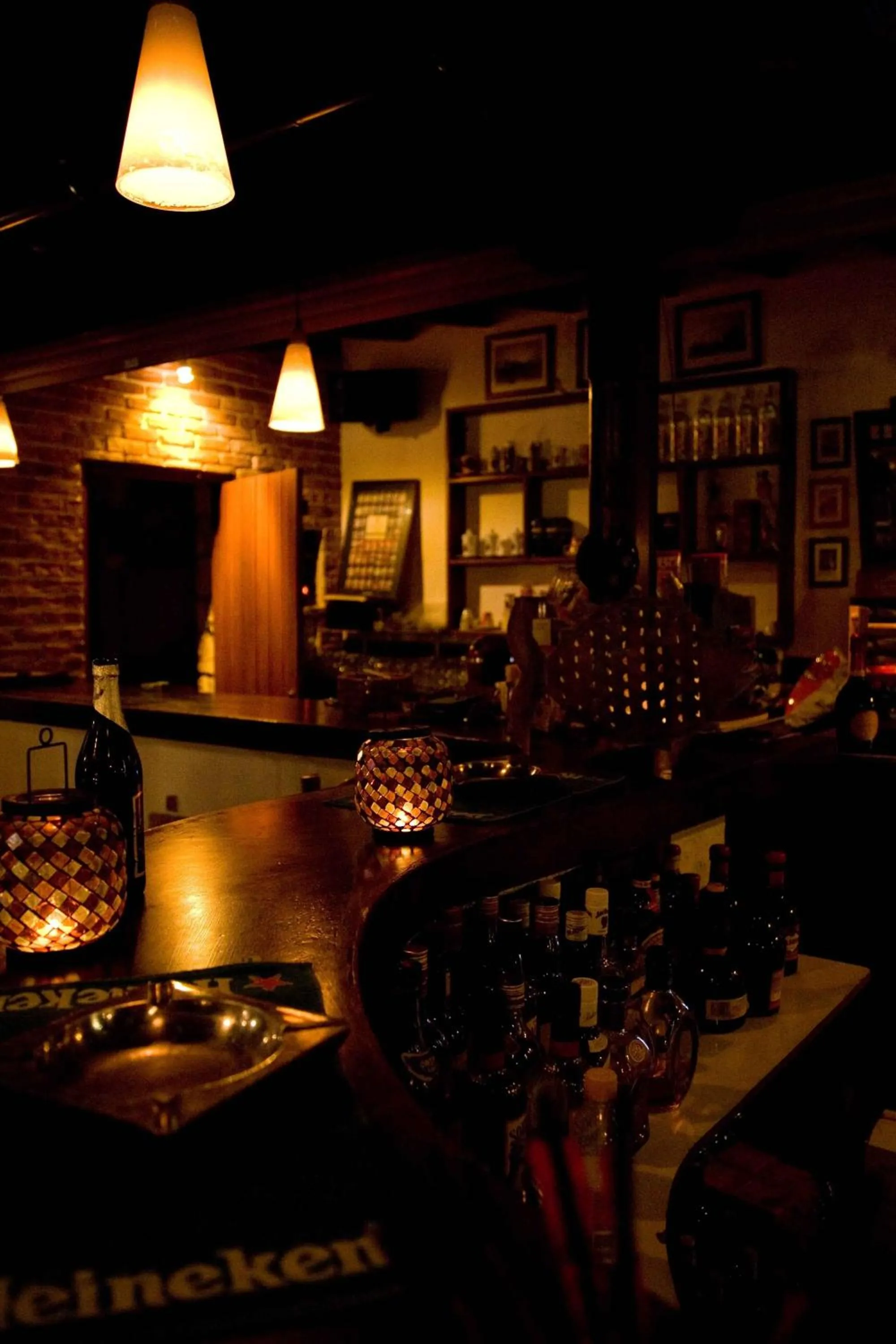 Lounge or bar in Oasis Beach Hotel