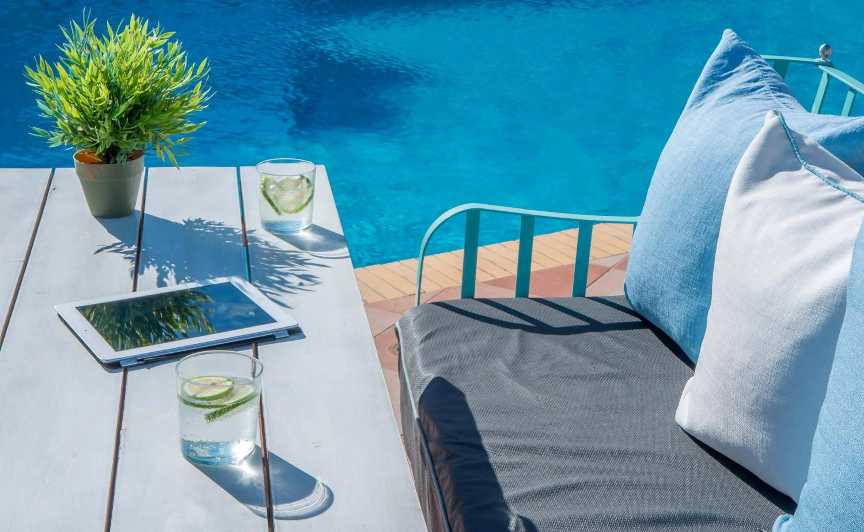 Pool view in Oasis Beach Hotel