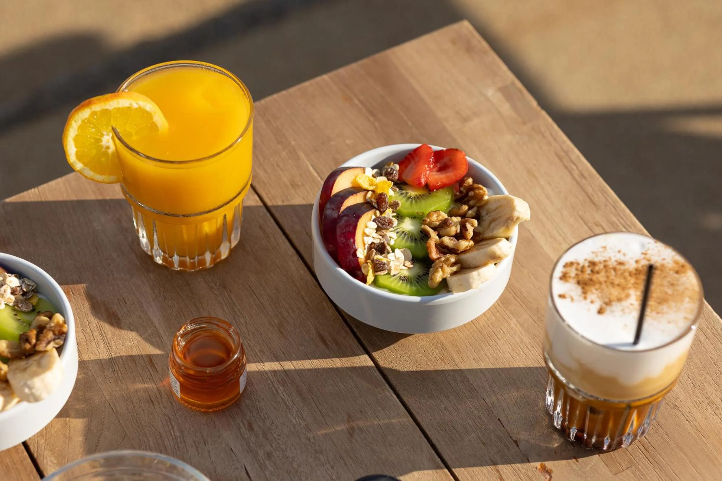 Restaurant/places to eat in Oasis Beach Hotel