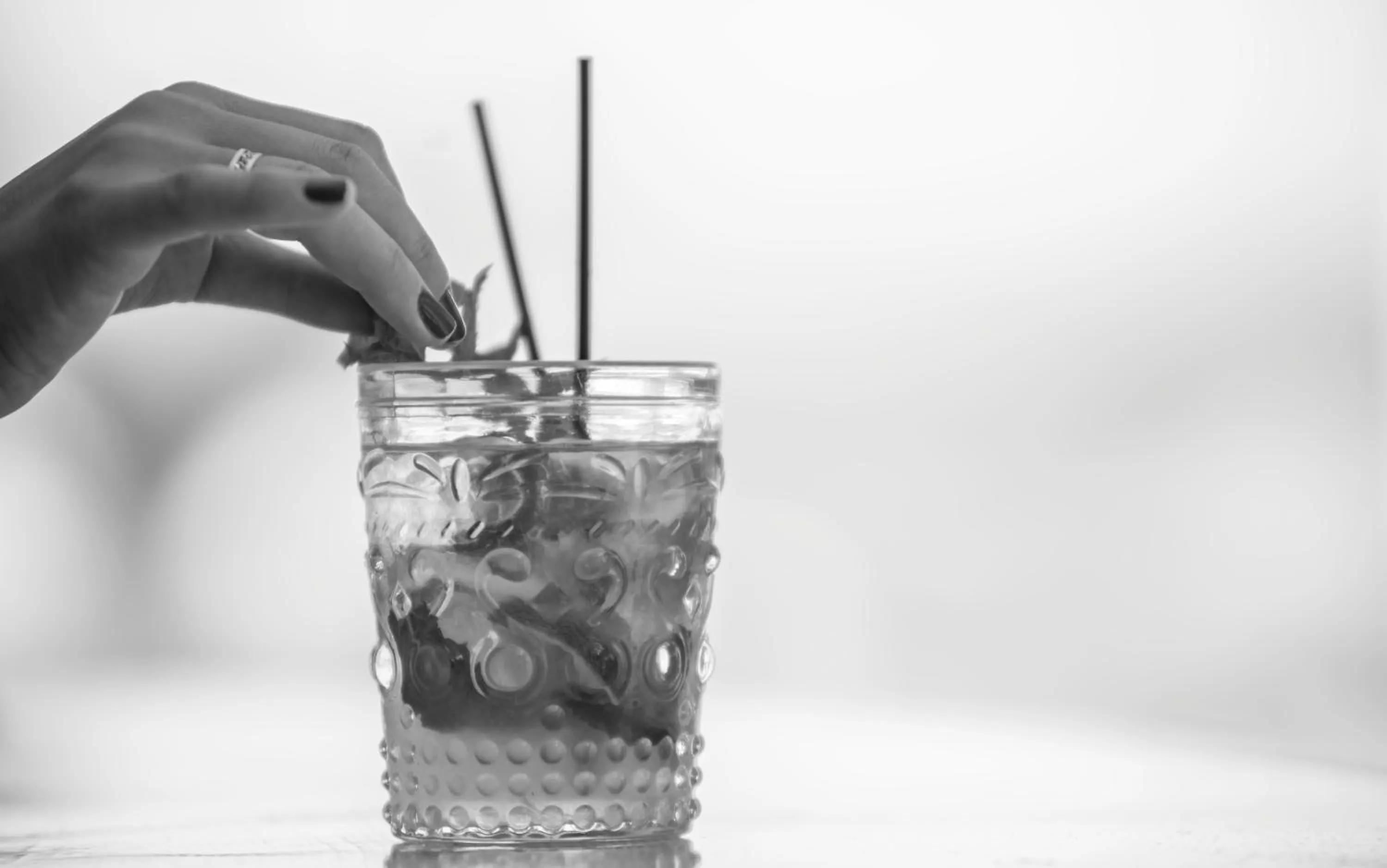 Alcoholic drinks in Oasis Beach Hotel