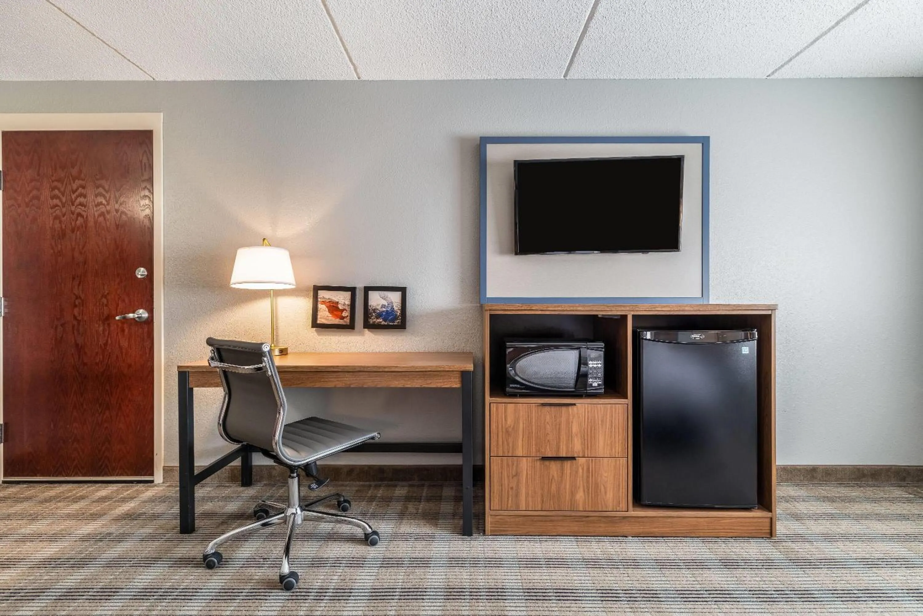 Bed in AmericInn by Wyndham Mounds View Minneapolis