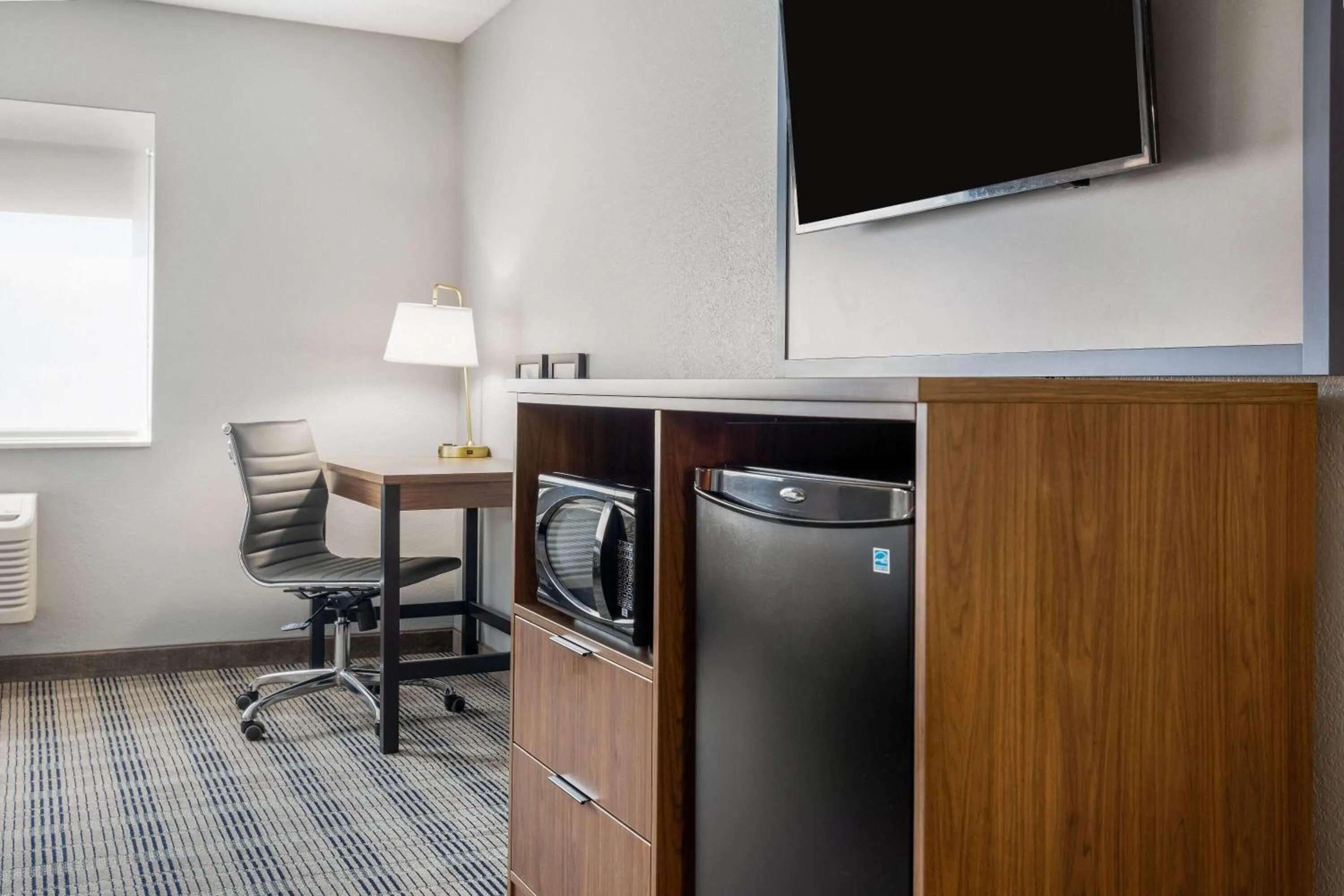 Bed in AmericInn by Wyndham Mounds View Minneapolis