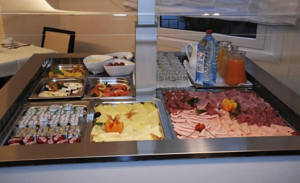 Restaurant/places to eat in Hotel Hamann