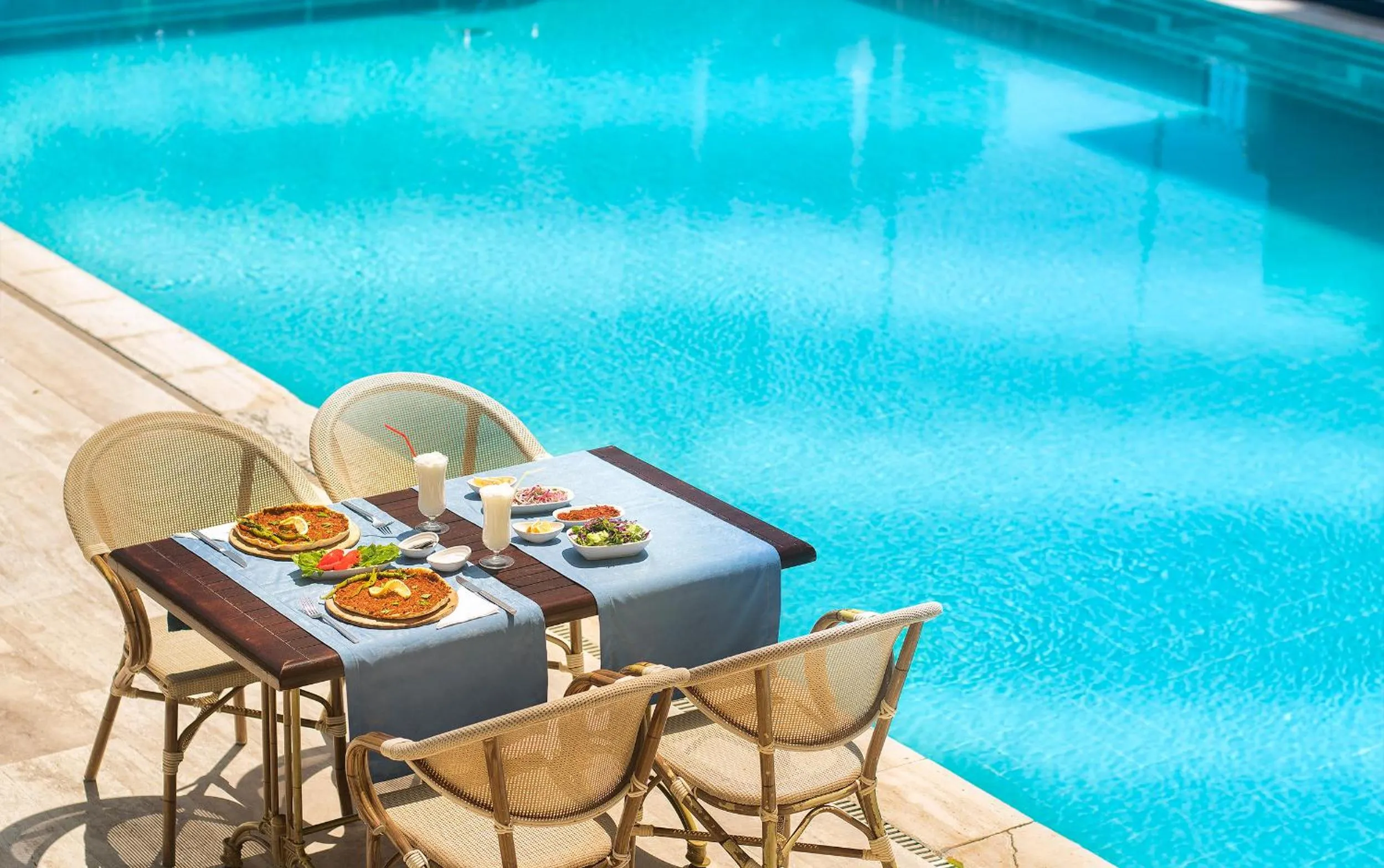 Swimming pool in Temple Miletos Spa Hotel