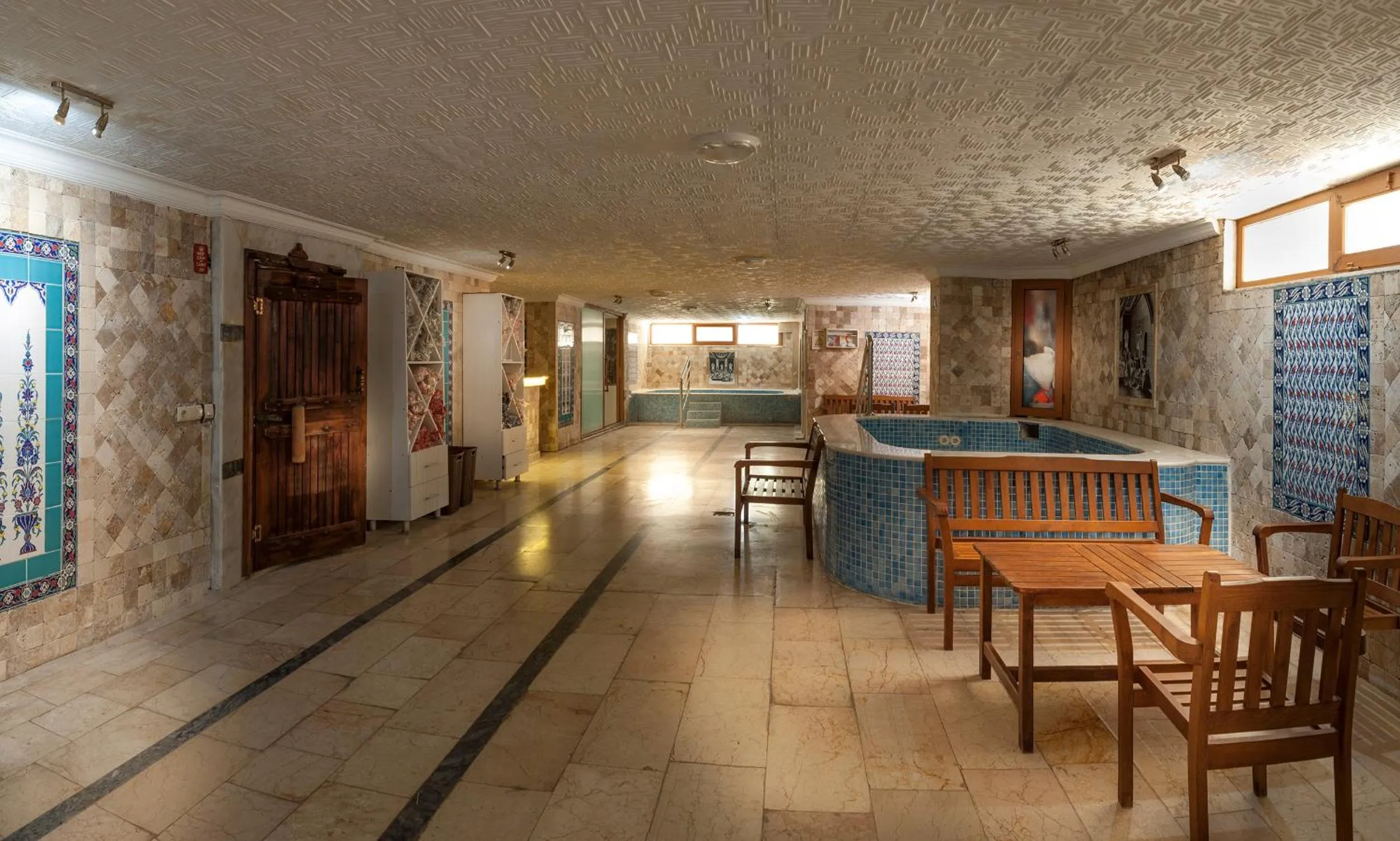 Public Bath in Temple Miletos Spa Hotel