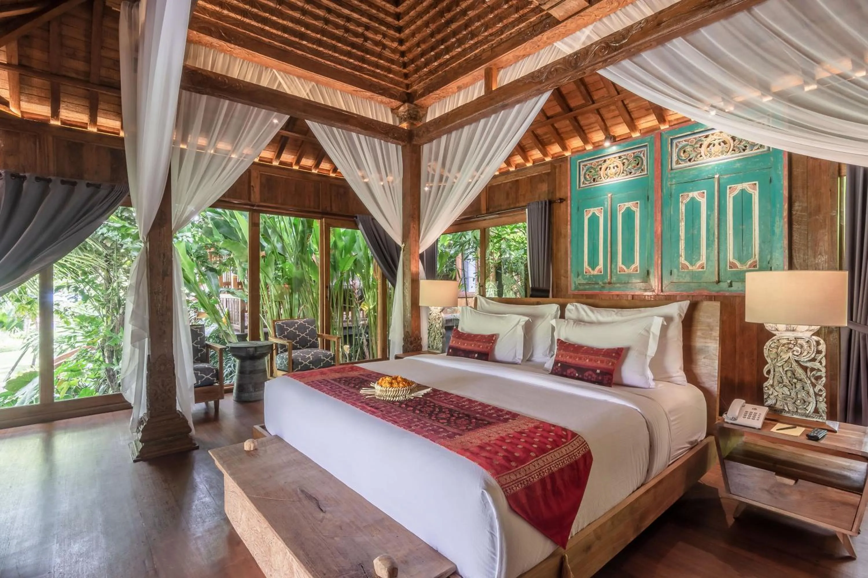 Photo of the whole room, Bed in Ubud Valley Boutique Resort