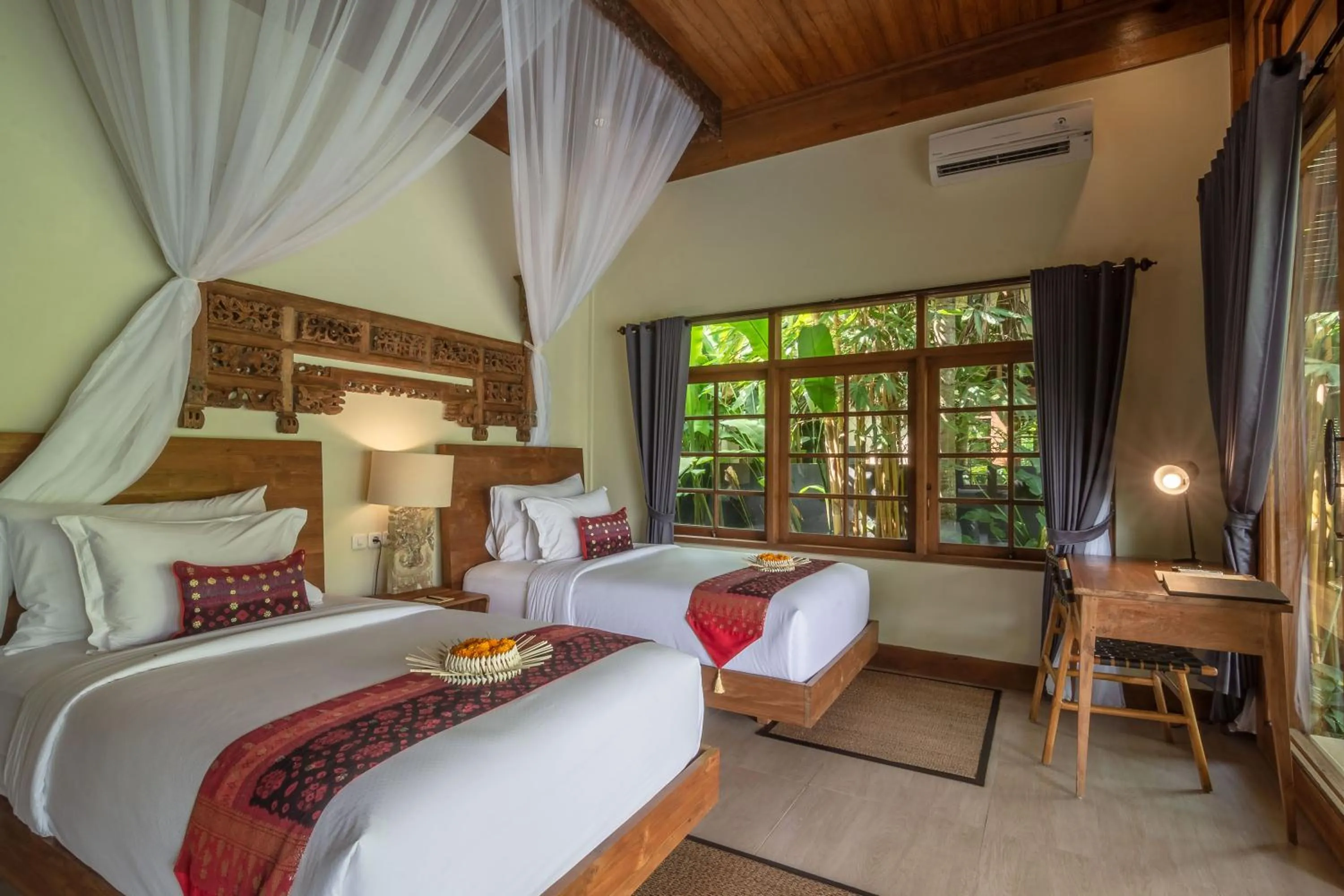Bed in Ubud Valley Boutique Resort