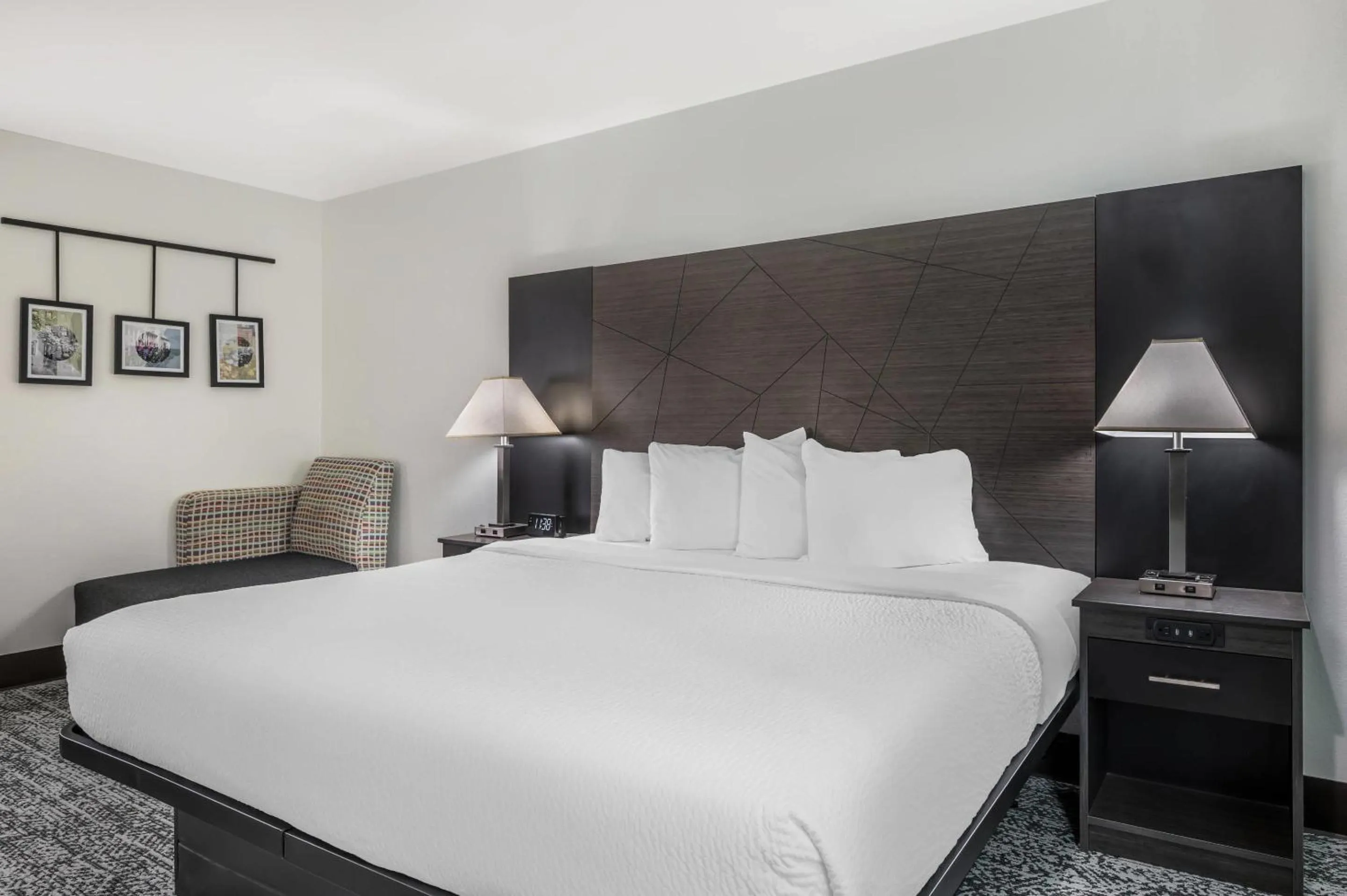 Bedroom, Bed in Sleep Inn