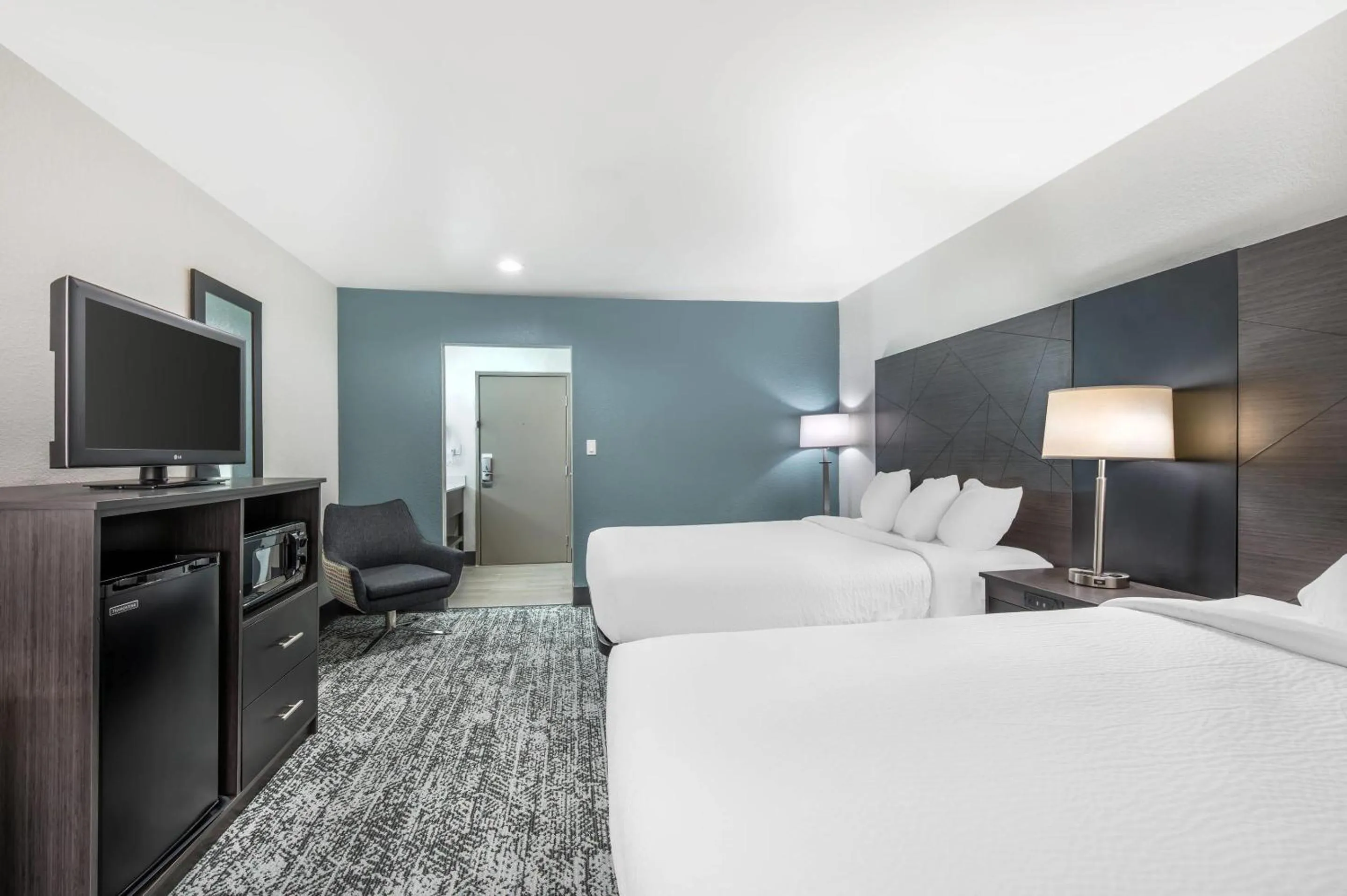 Bedroom, Bed in Sleep Inn