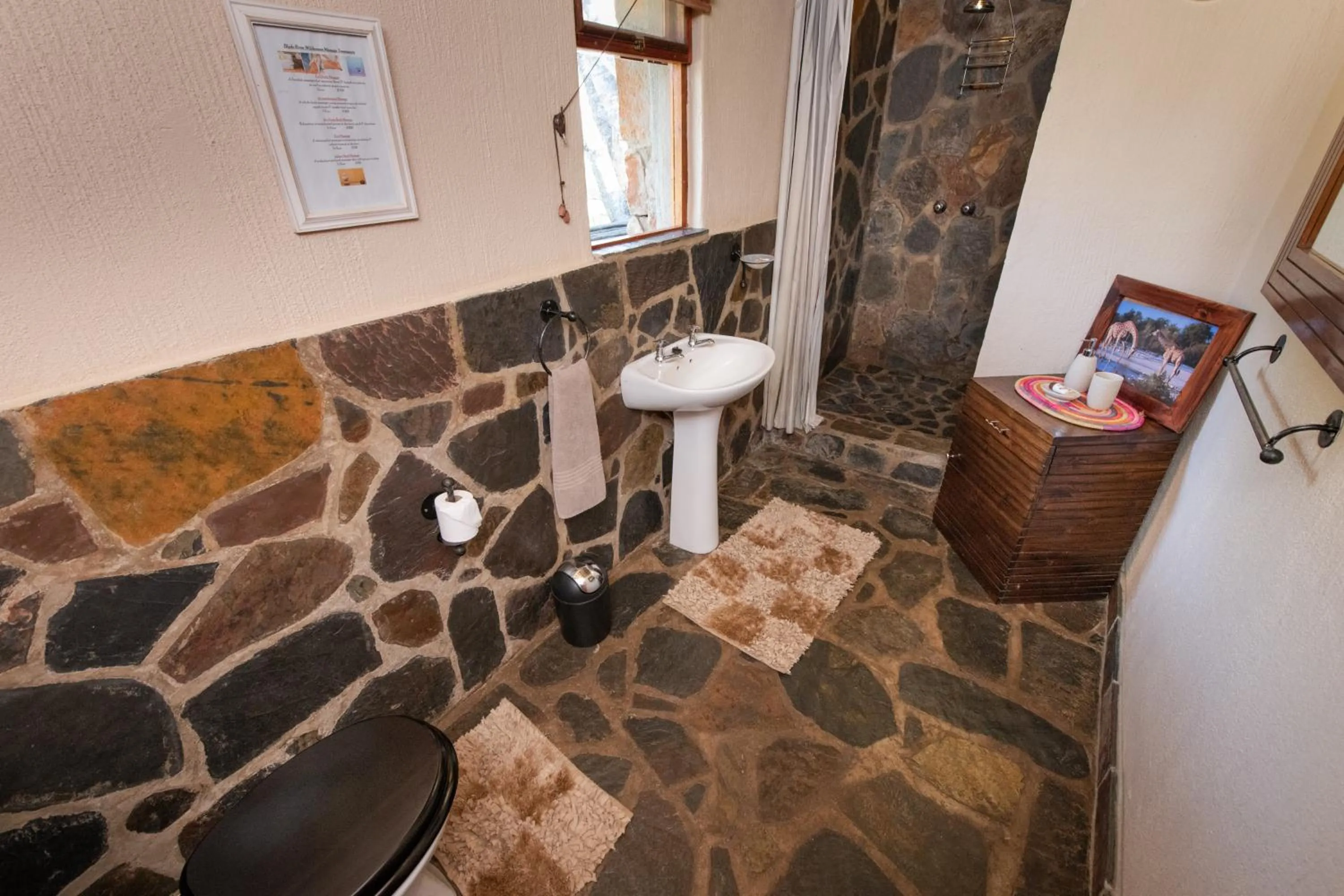 Bathroom in Blyde River Wilderness Lodge