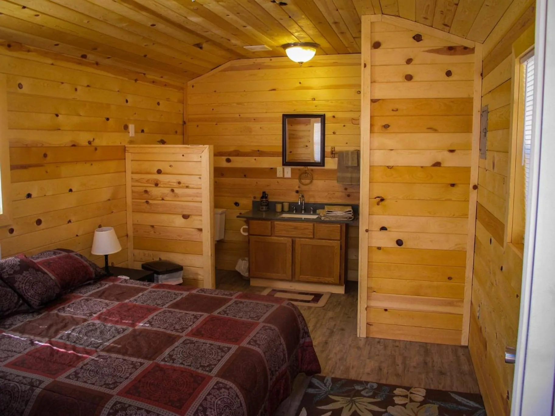 Bed in Zion’s Cozy Cabin's