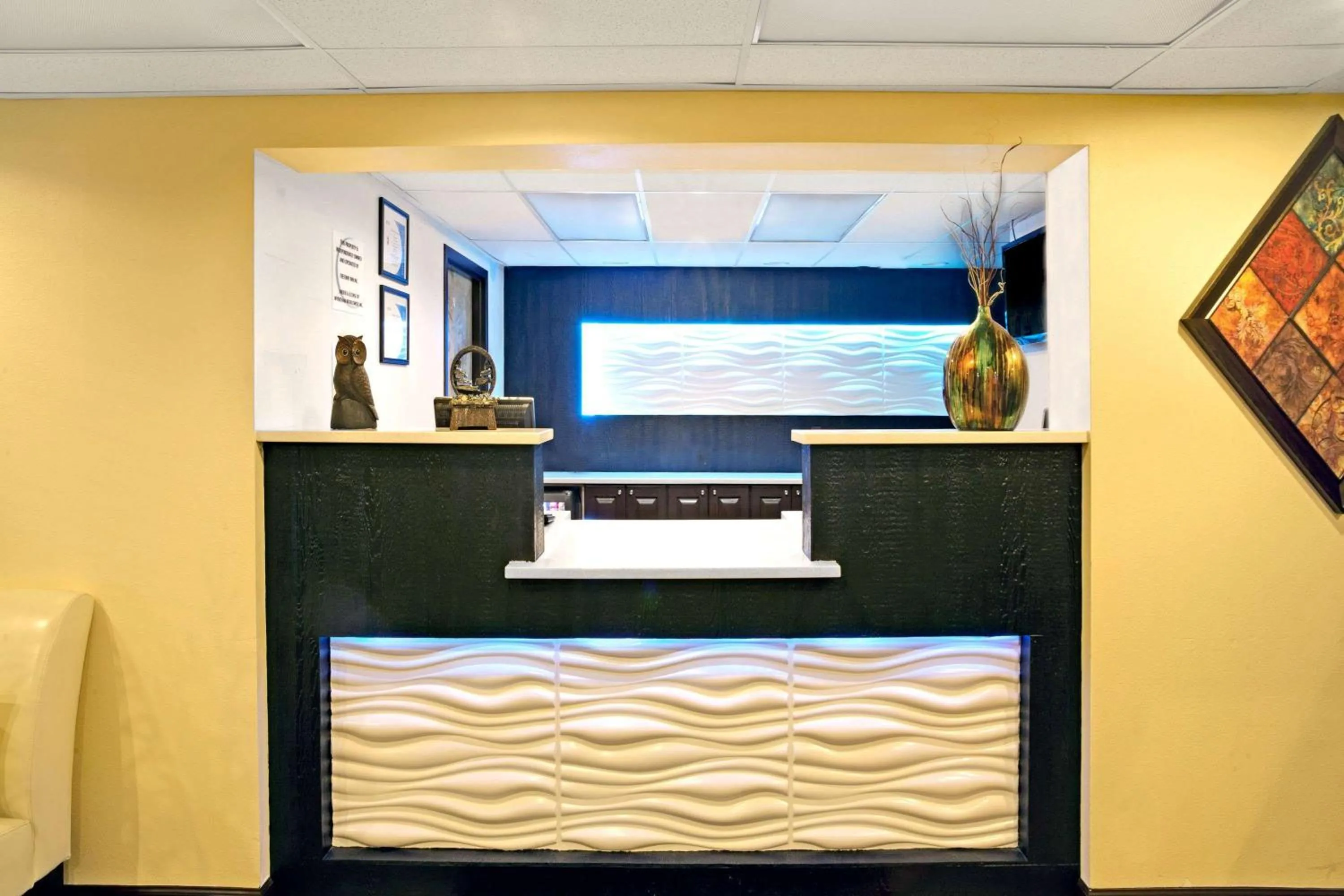 Lobby or reception in Super 8 by Wyndham Ogden, Utah