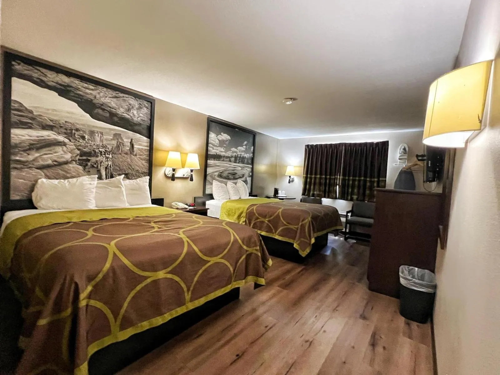 Bed in Super 8 by Wyndham Ogden, Utah