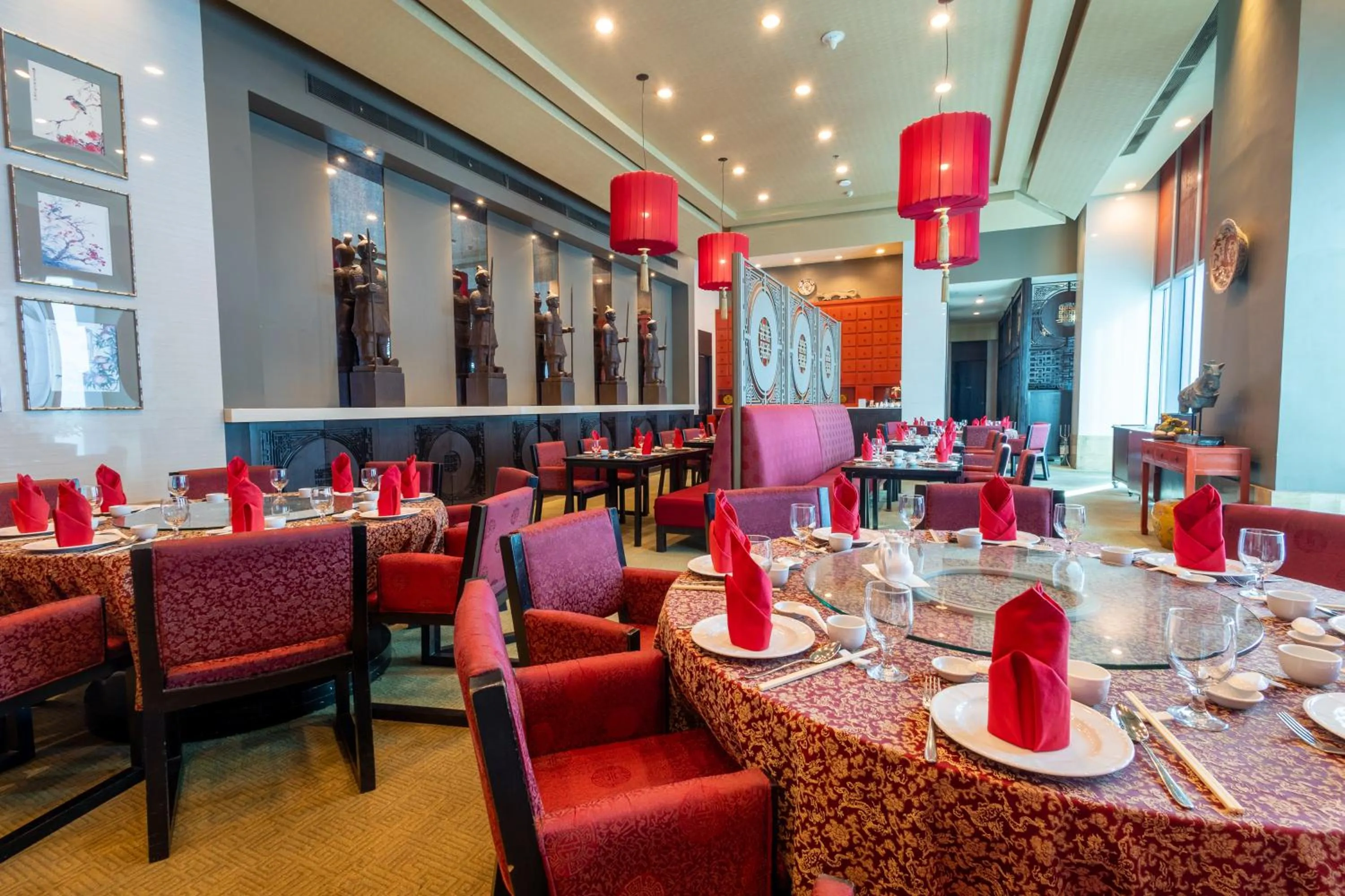 Restaurant/places to eat in The Alpha Suites