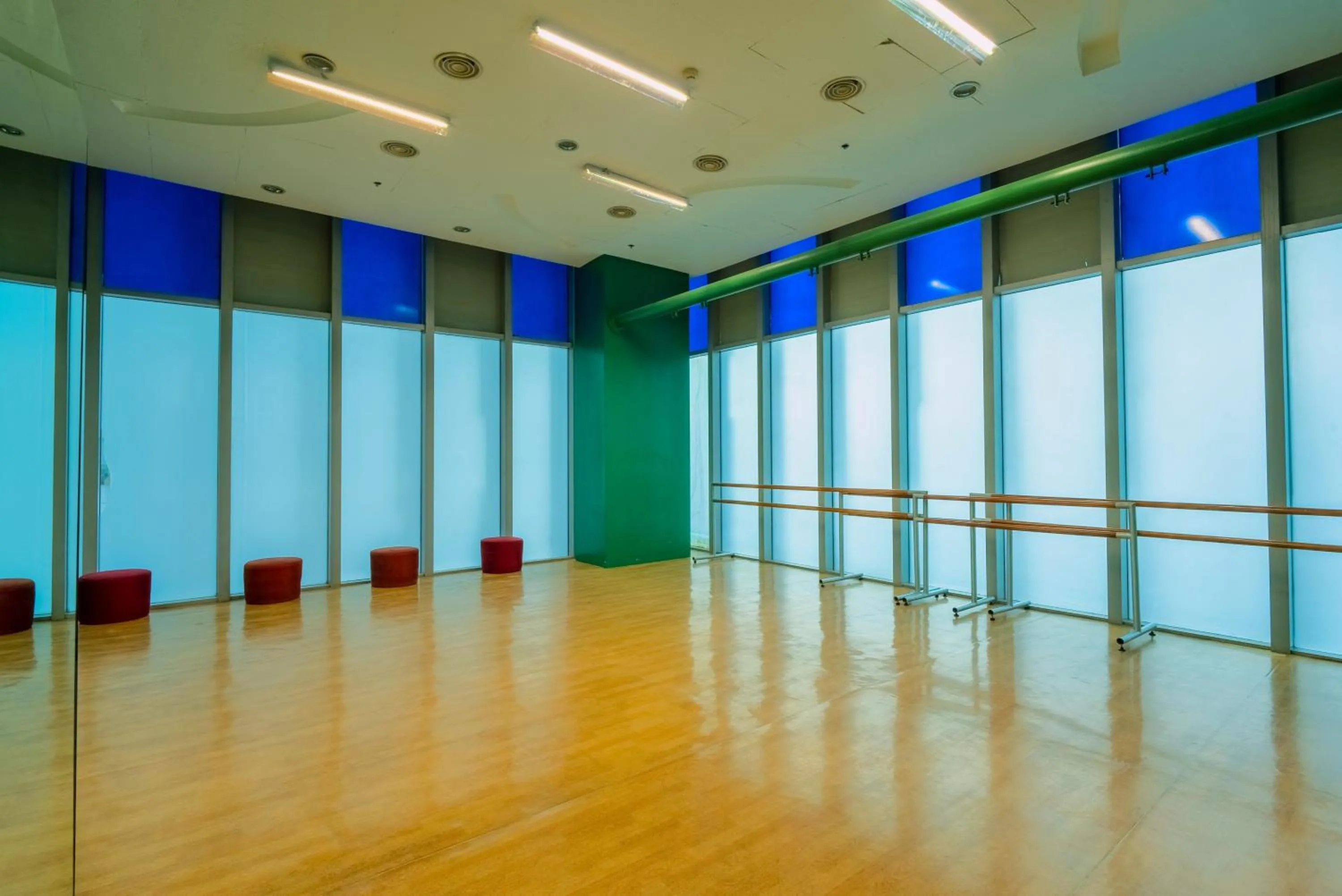 Area and facilities in The Alpha Suites