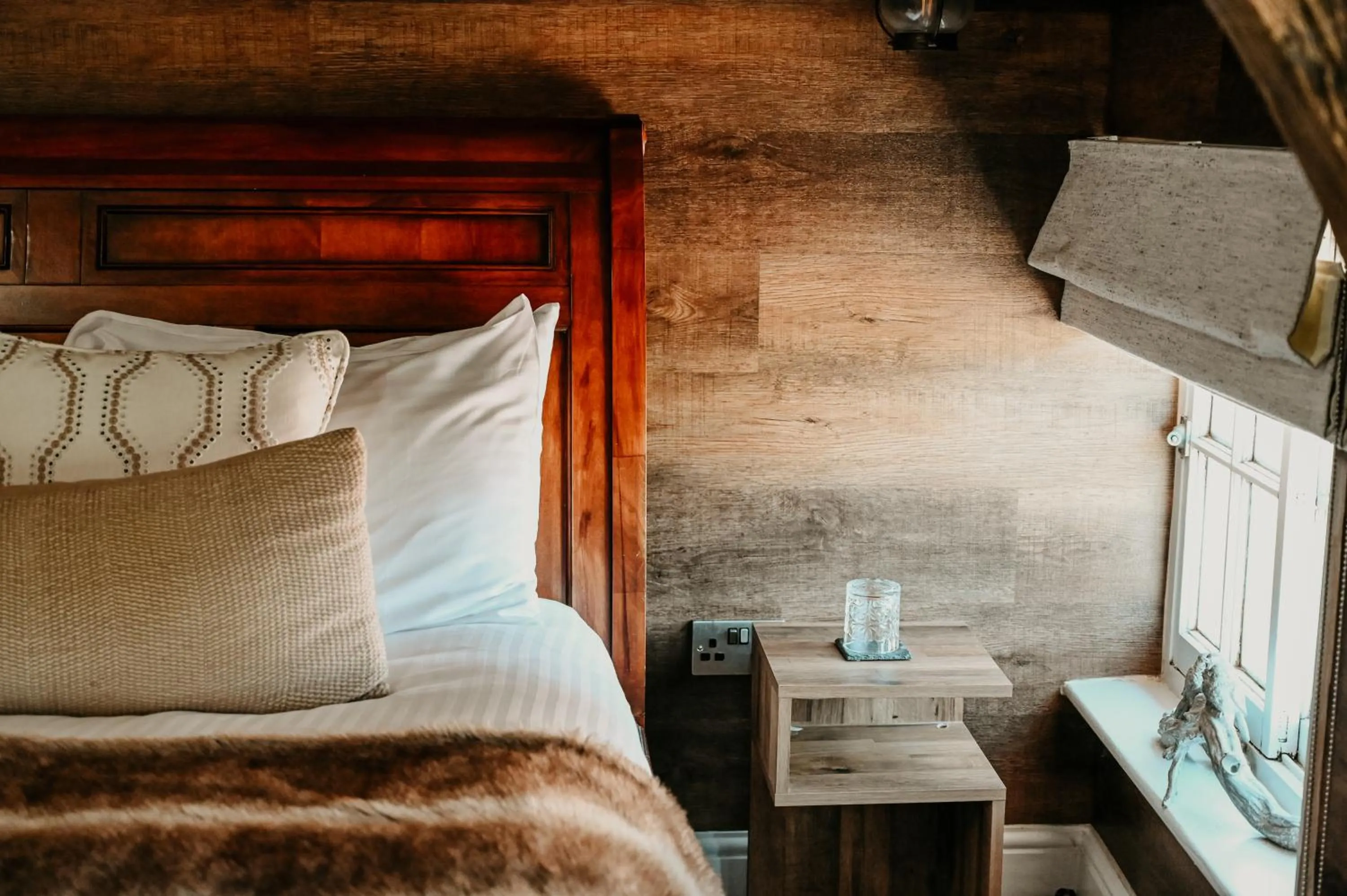 Bedroom, Bed in The Boot Inn