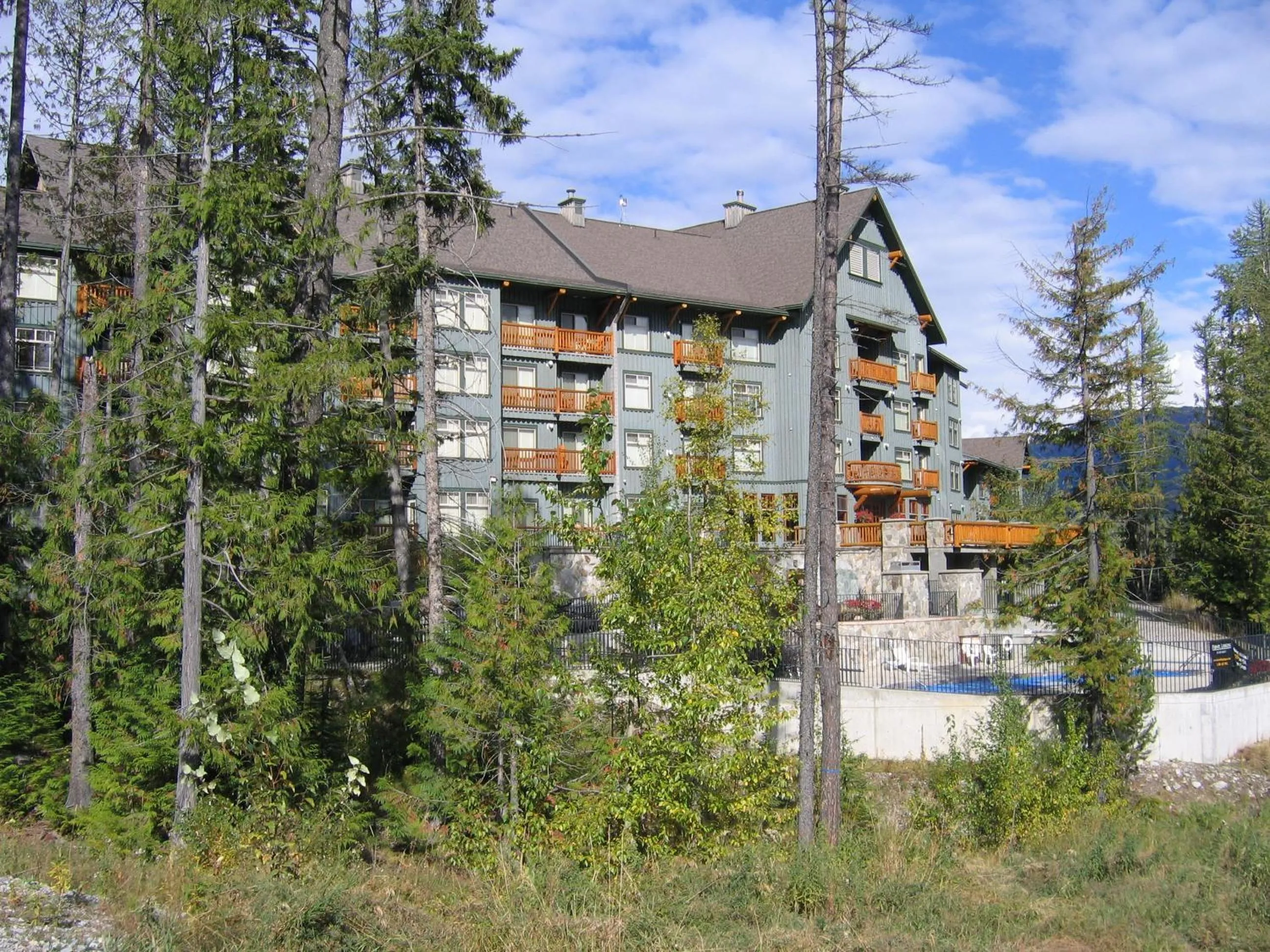Property building in Snow Creek Lodge by Fernie Lodging Co