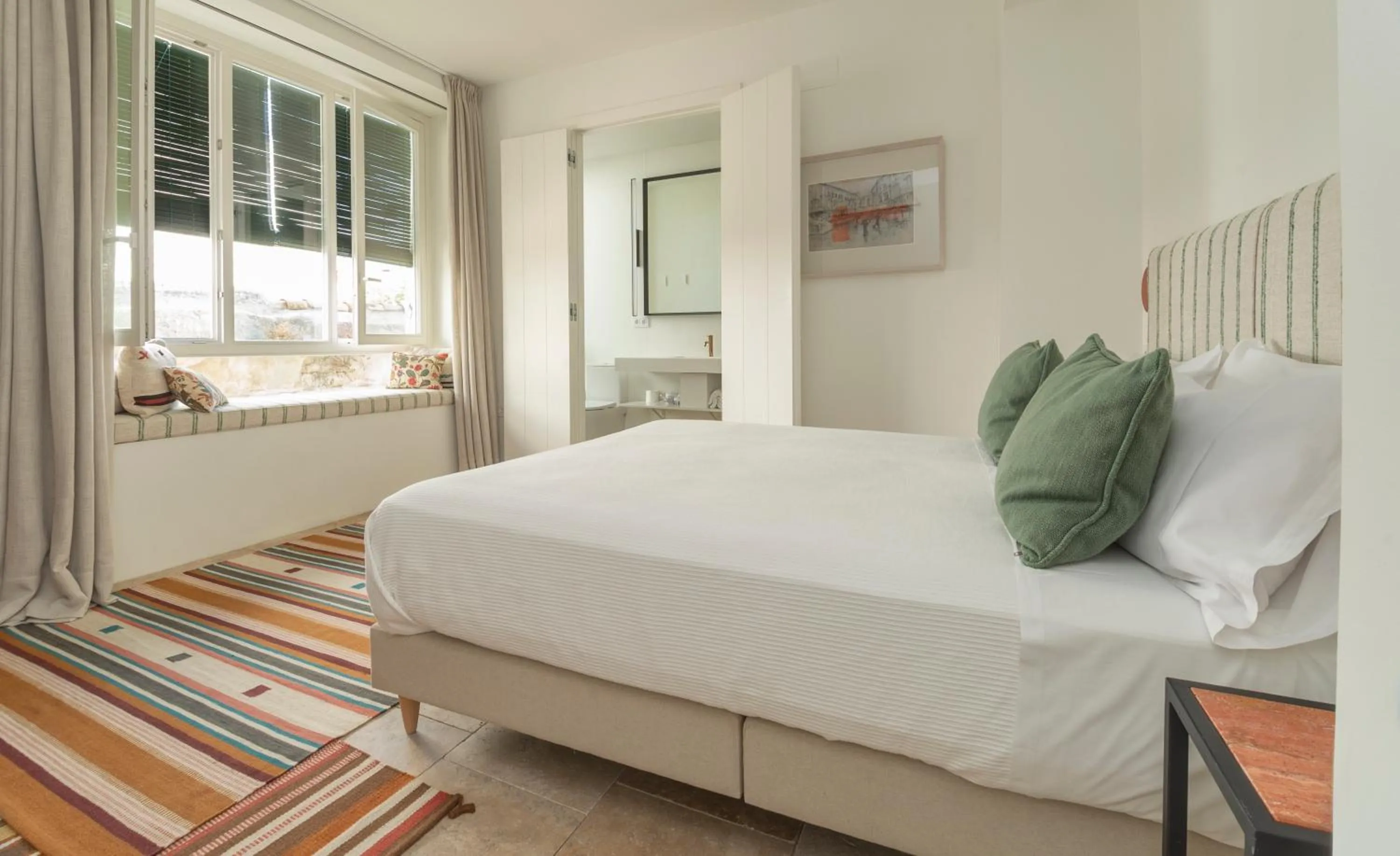 Photo of the whole room, Bed in Hotel Viento10