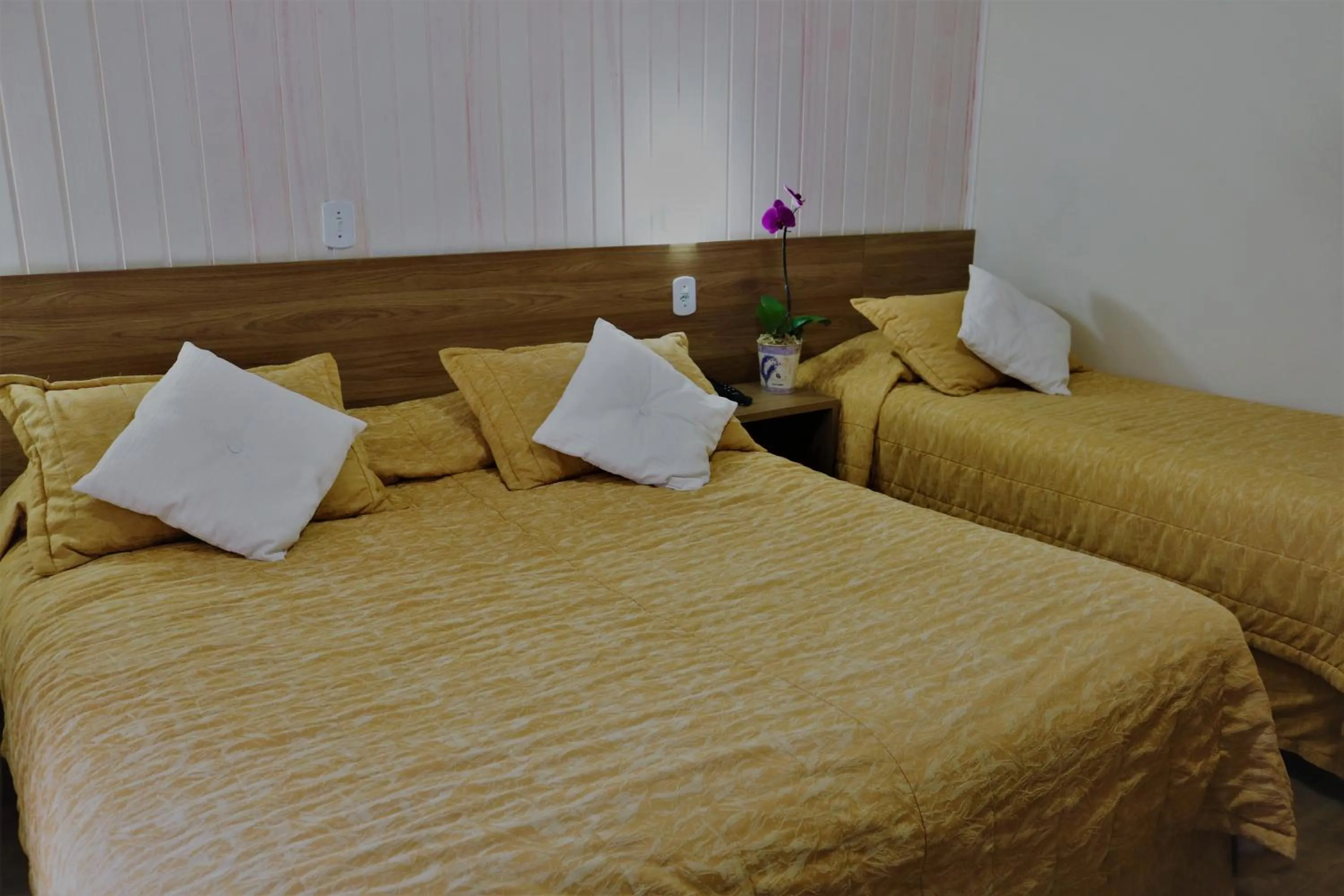 Bedroom, Bed in Hotel Bologna