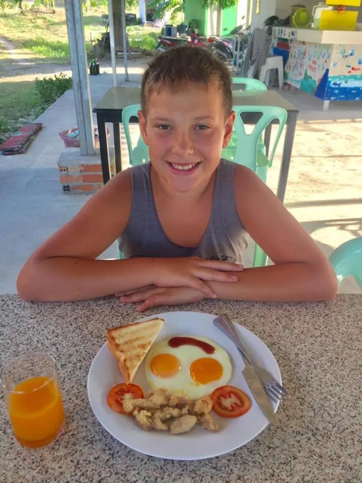 Breakfast in Koh Phaluai Beach Bangalow