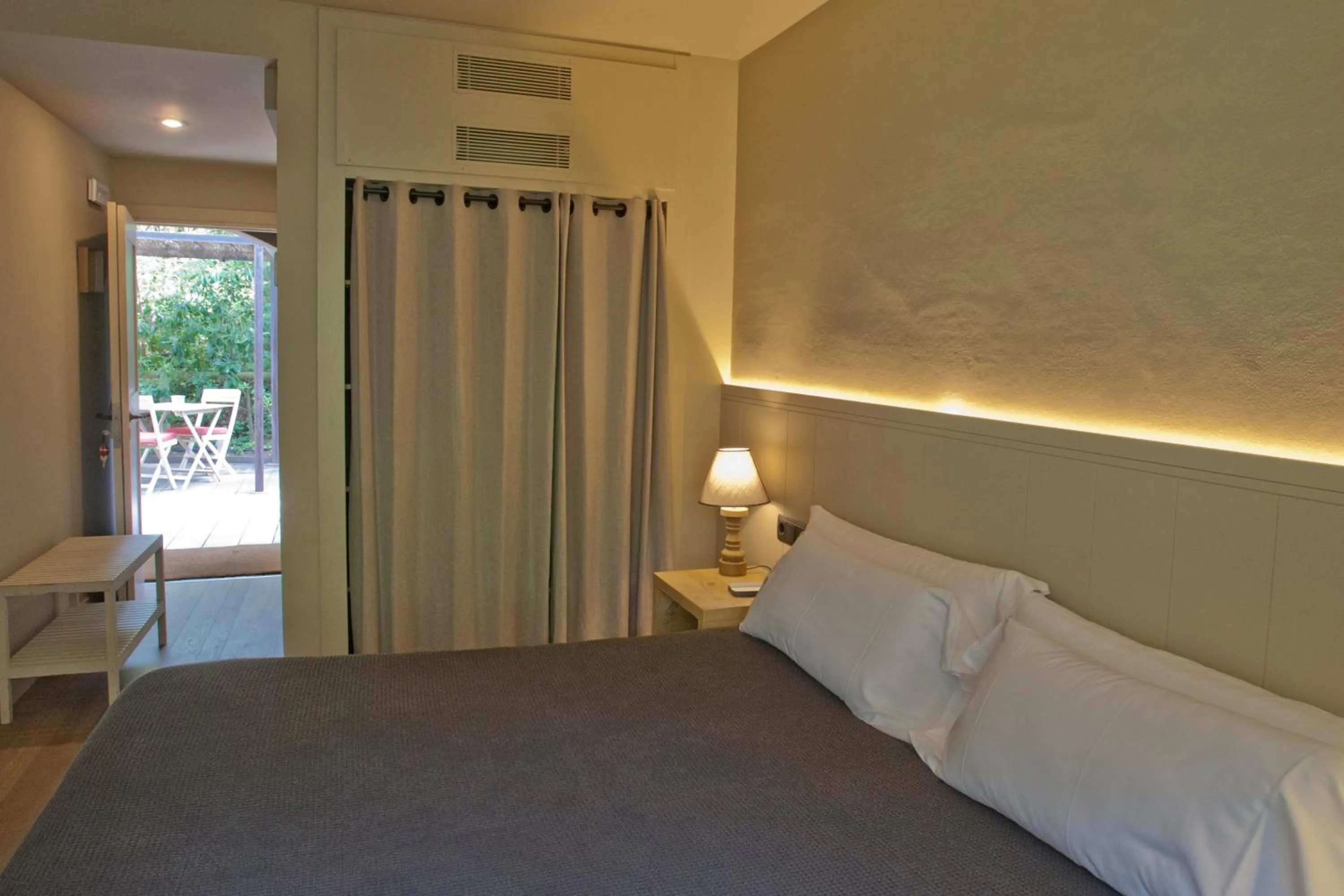 Photo of the whole room, Bed in Hostal Sa Rascassa