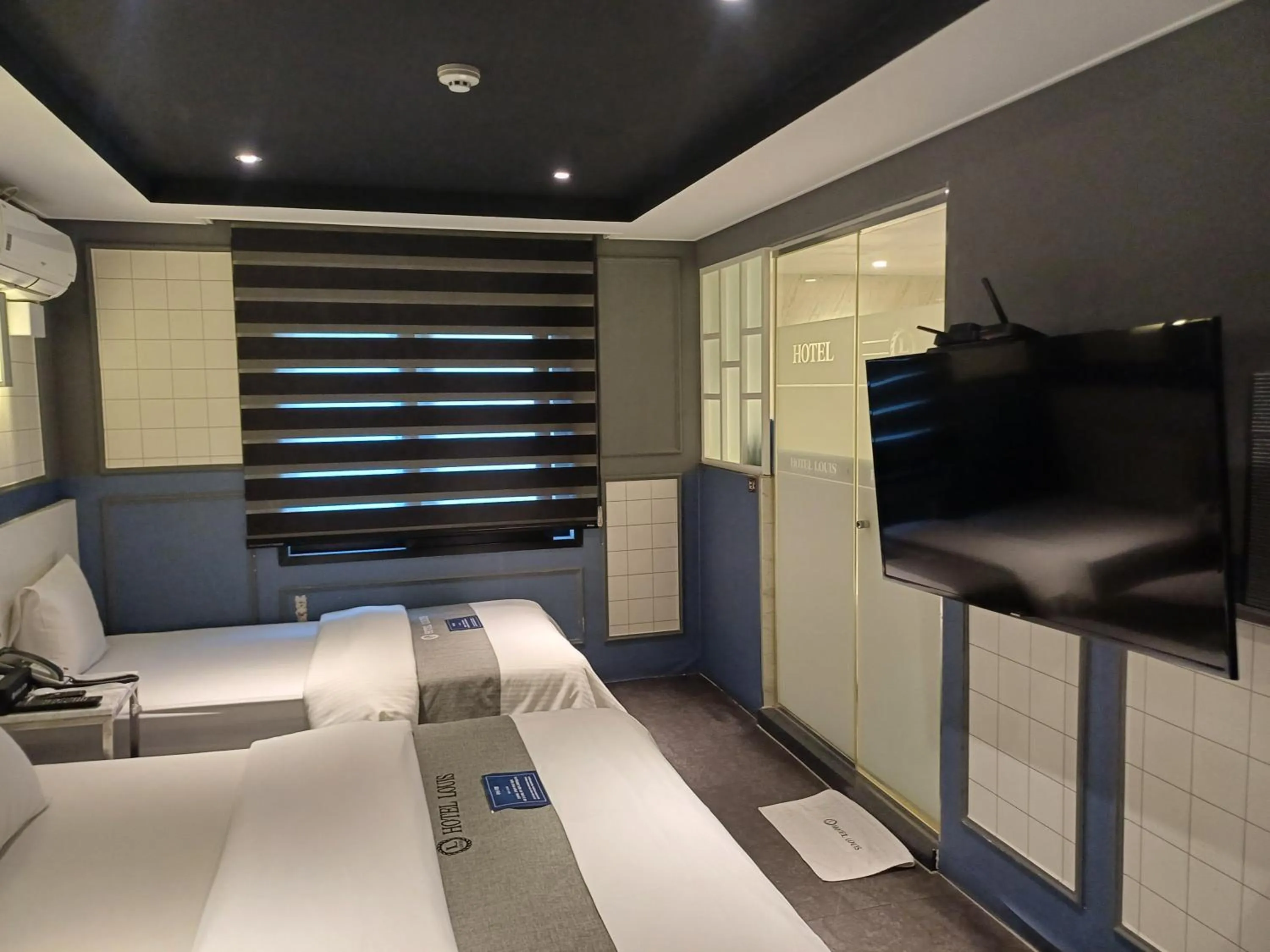 Living room in Louis Hotel