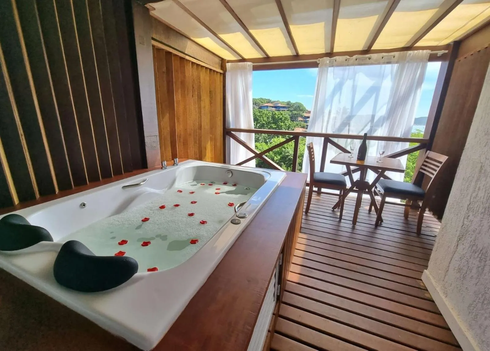 Natural landscape in Pousada Santorini