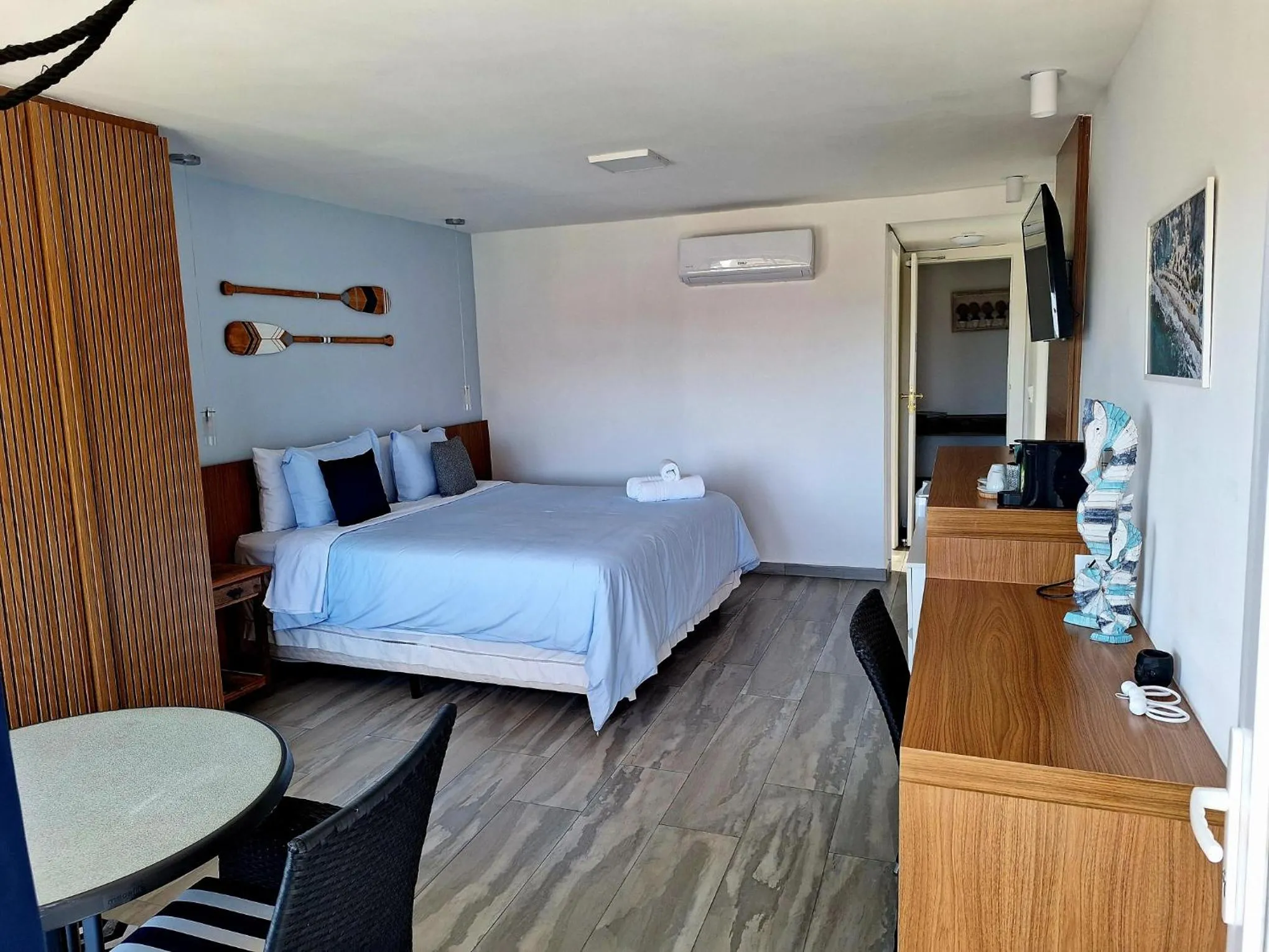 Bed in Pousada Santorini