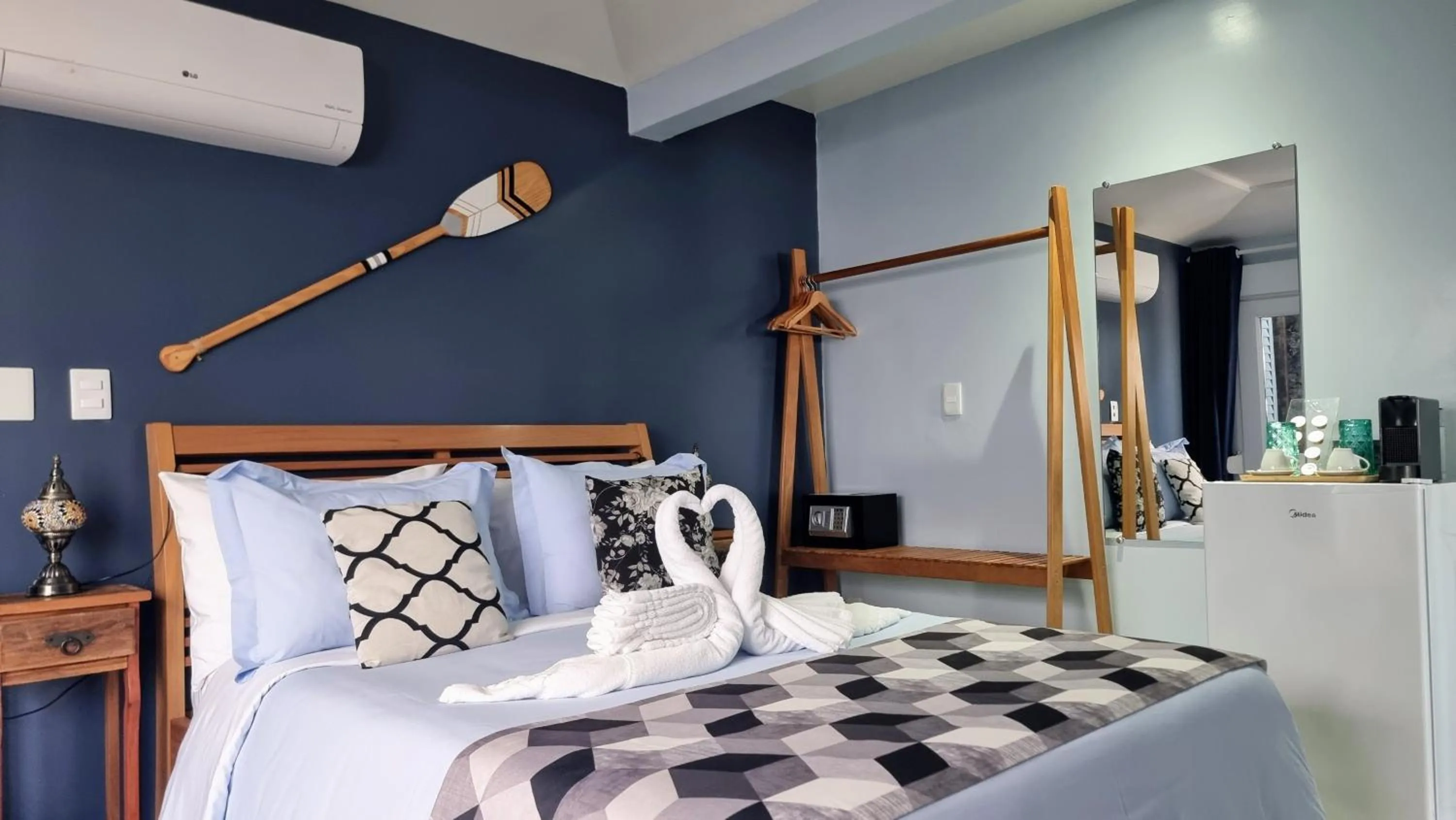 Bed in Pousada Santorini