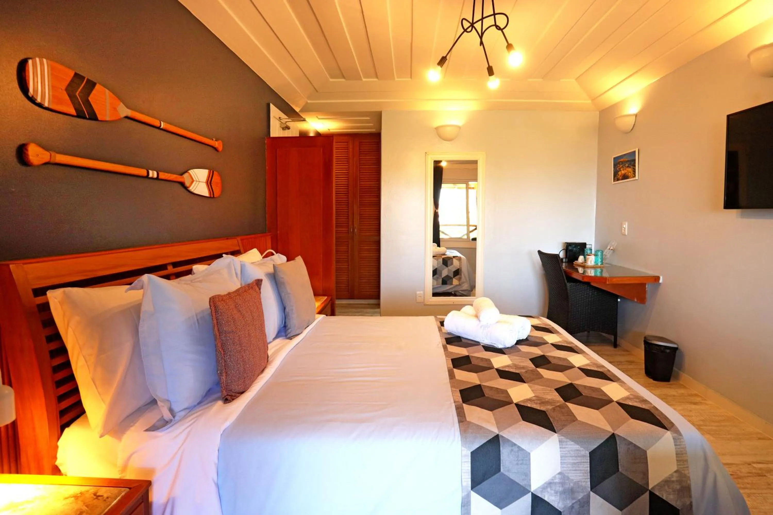 Bed in Pousada Santorini